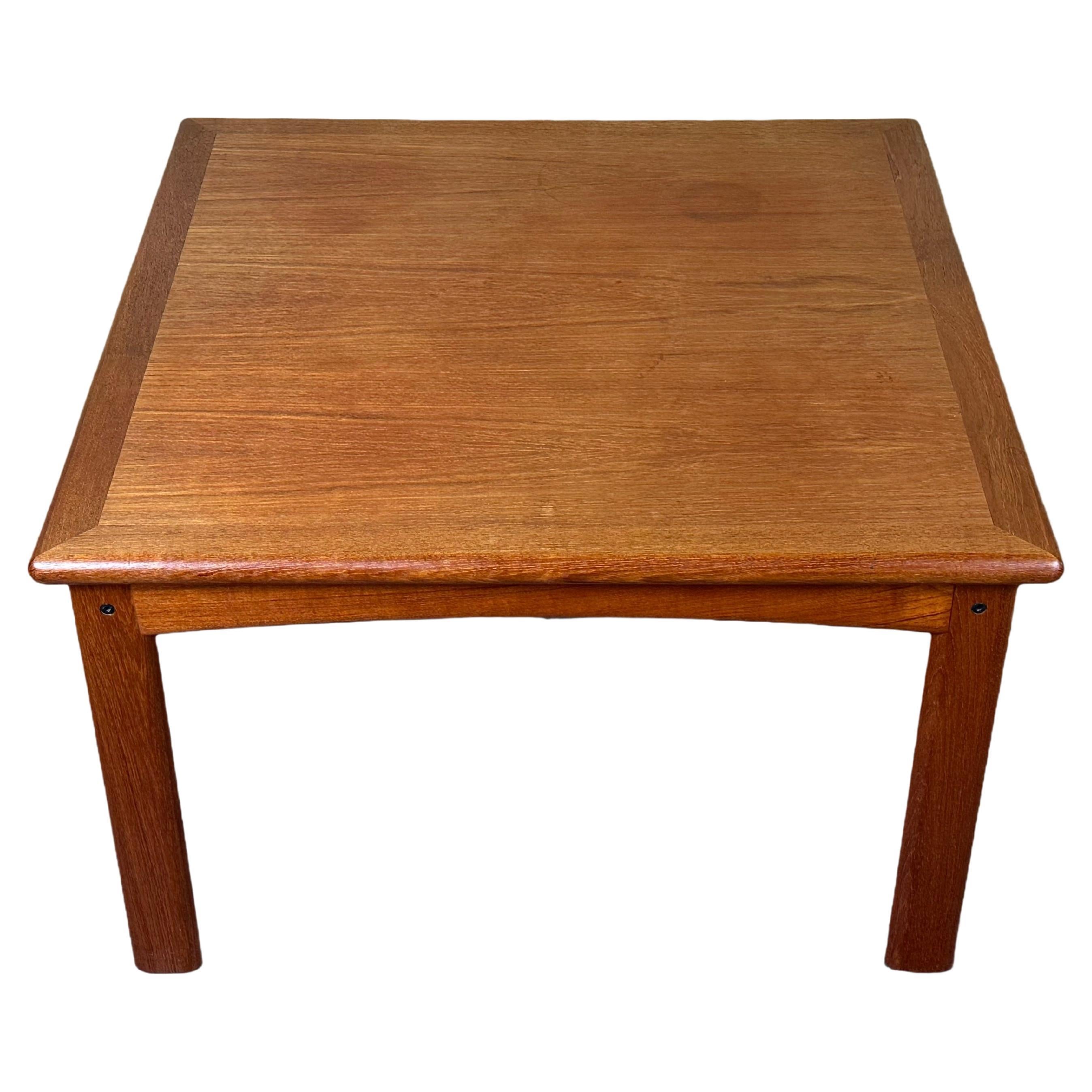 1960er/70er Jahre Couchtisch und Beistelltisch aus Teakholz von Glostrup Møbelfabrik Dänemark