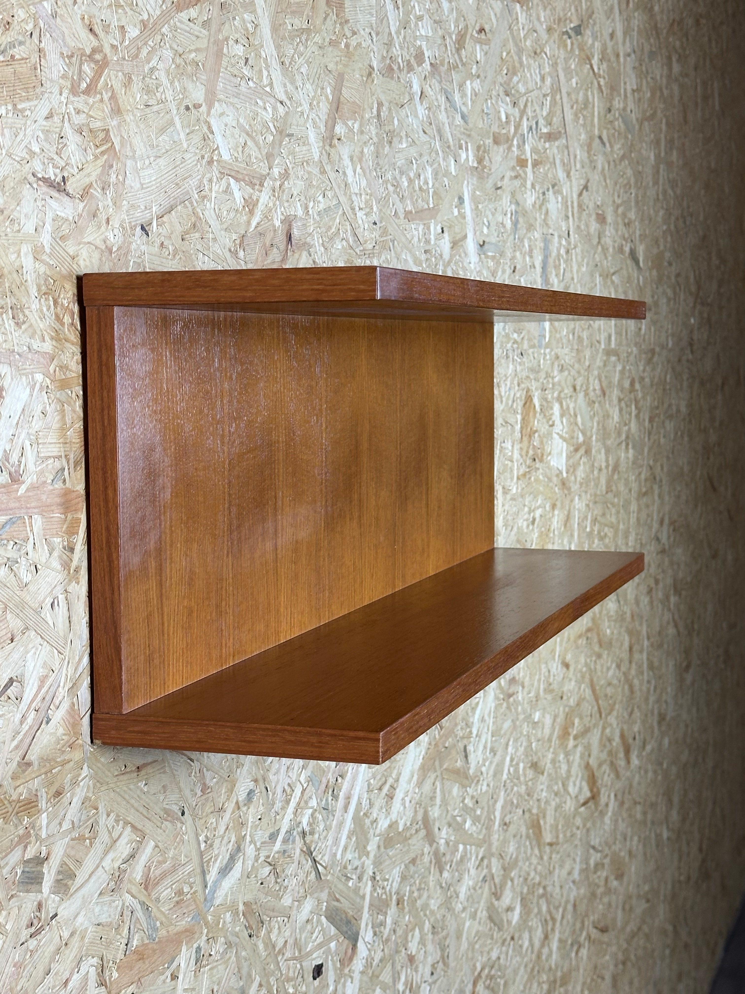 1960s/70s Teak Shelf, Teak Wall Shelf, Danish Design, Denmark In Good Condition For Sale In Neuenkirchen, NI