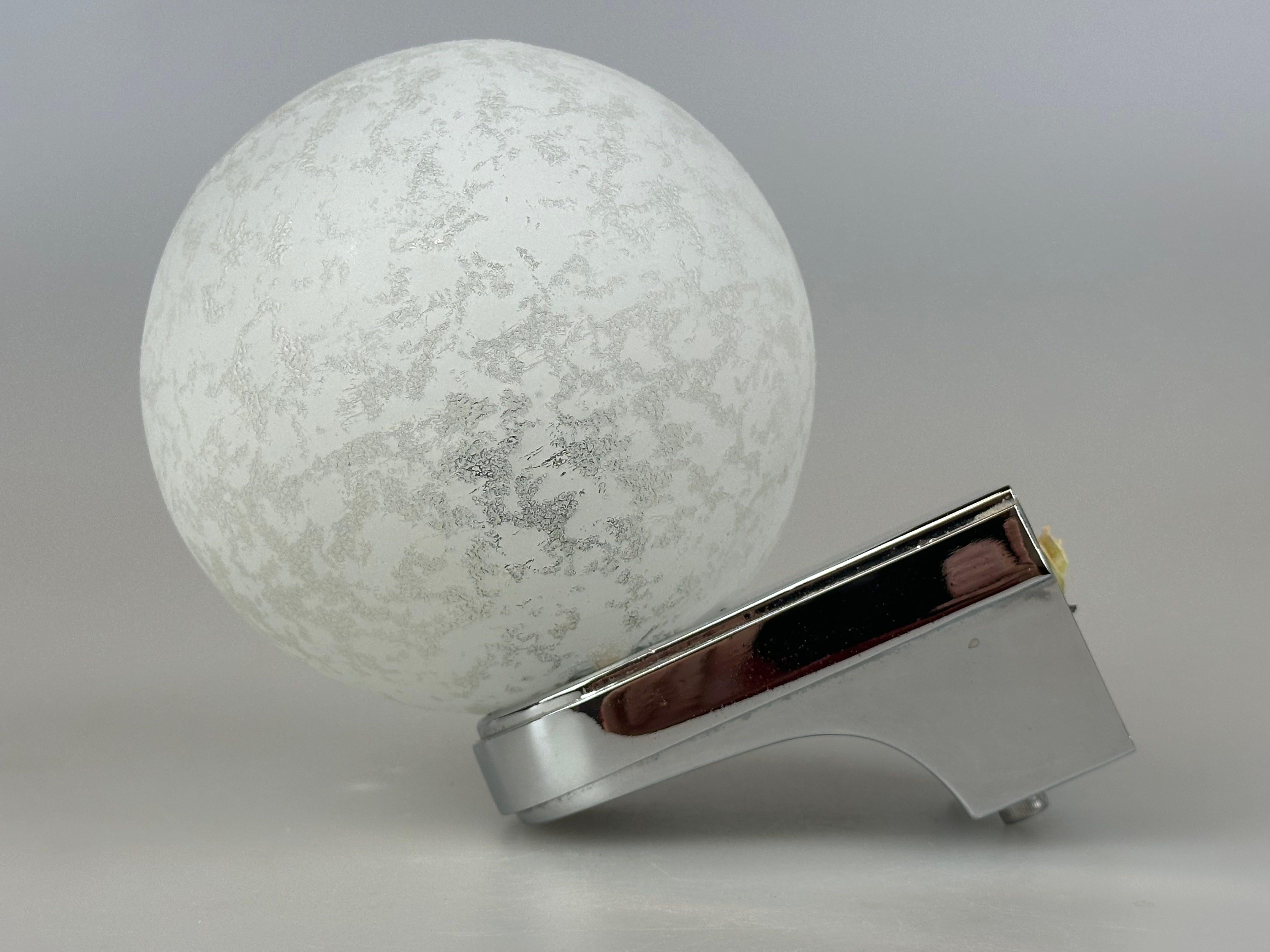1960s/70s Wall Lamp, Globe Lamp, Metal, Chrome & Glass, Space Age Design For Sale 2