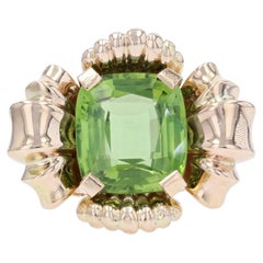 Anillo flor de oro rosa de 18 quilates con peridoto de 7,76 quilates de los años 60