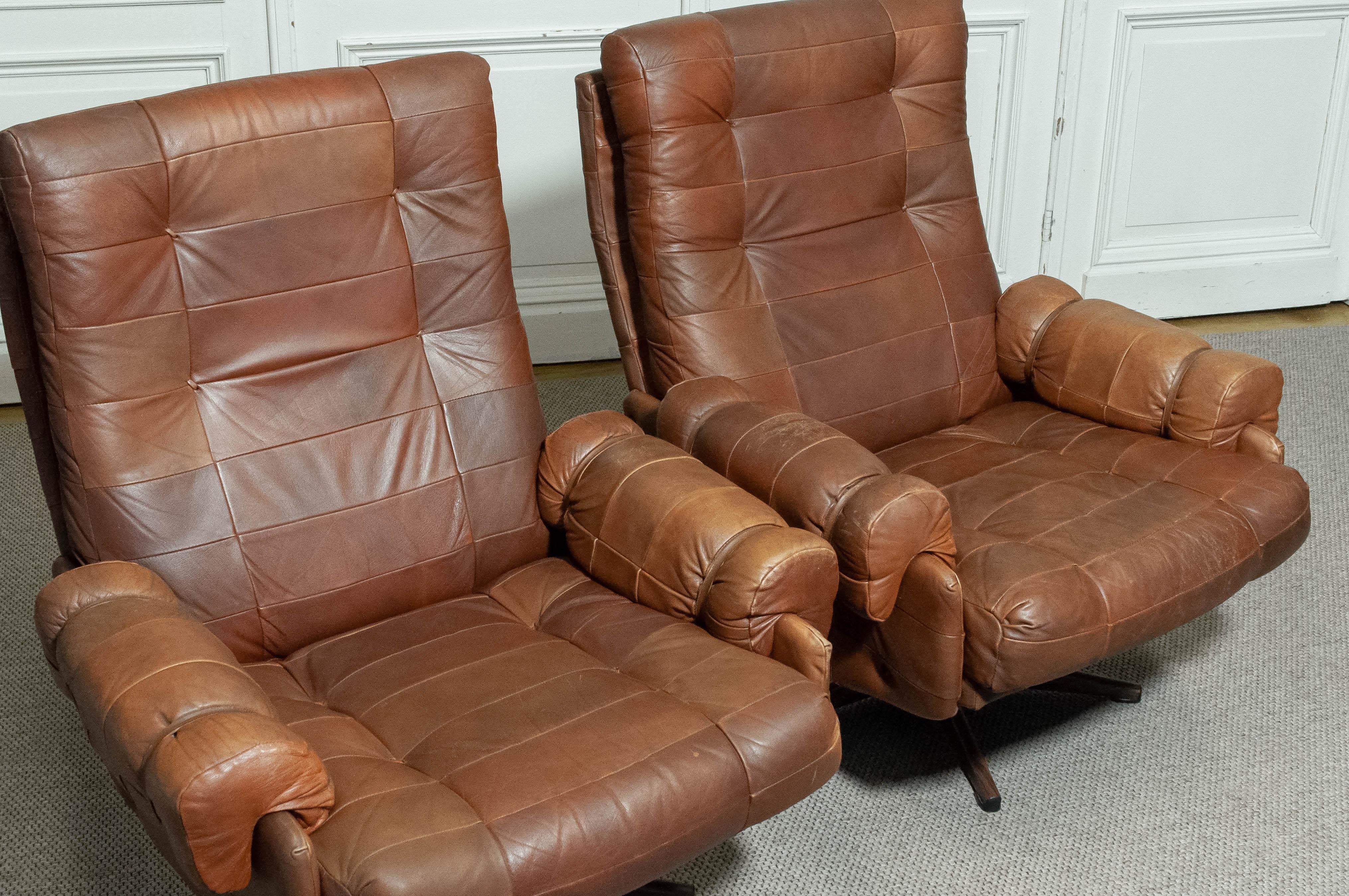 1960s A Pair of Arne Norell Rocking and Swivel Lounge Chairs Sweden For Sale 6
