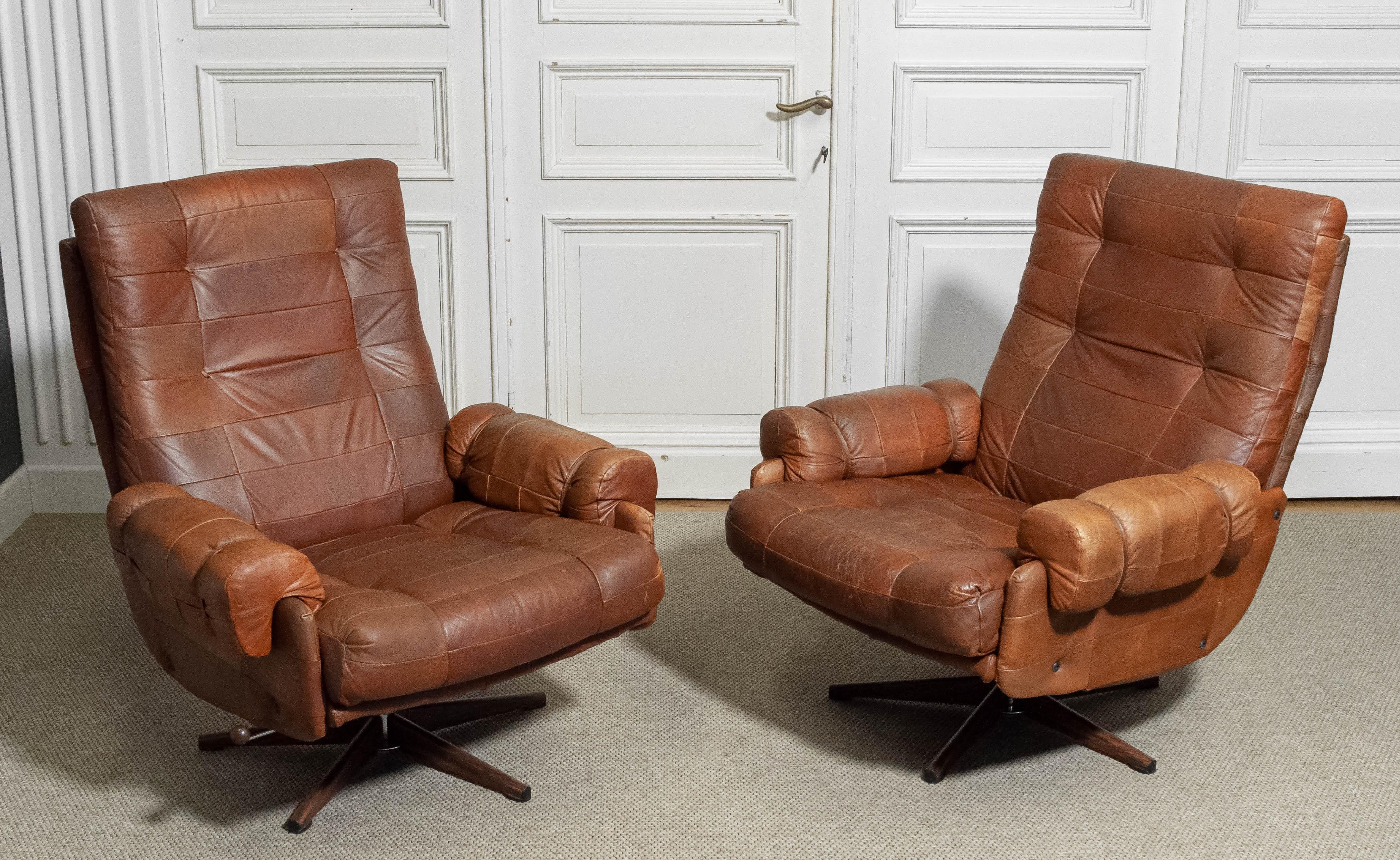 1960s A Pair of Arne Norell Rocking and Swivel Lounge Chairs Sweden For Sale 7