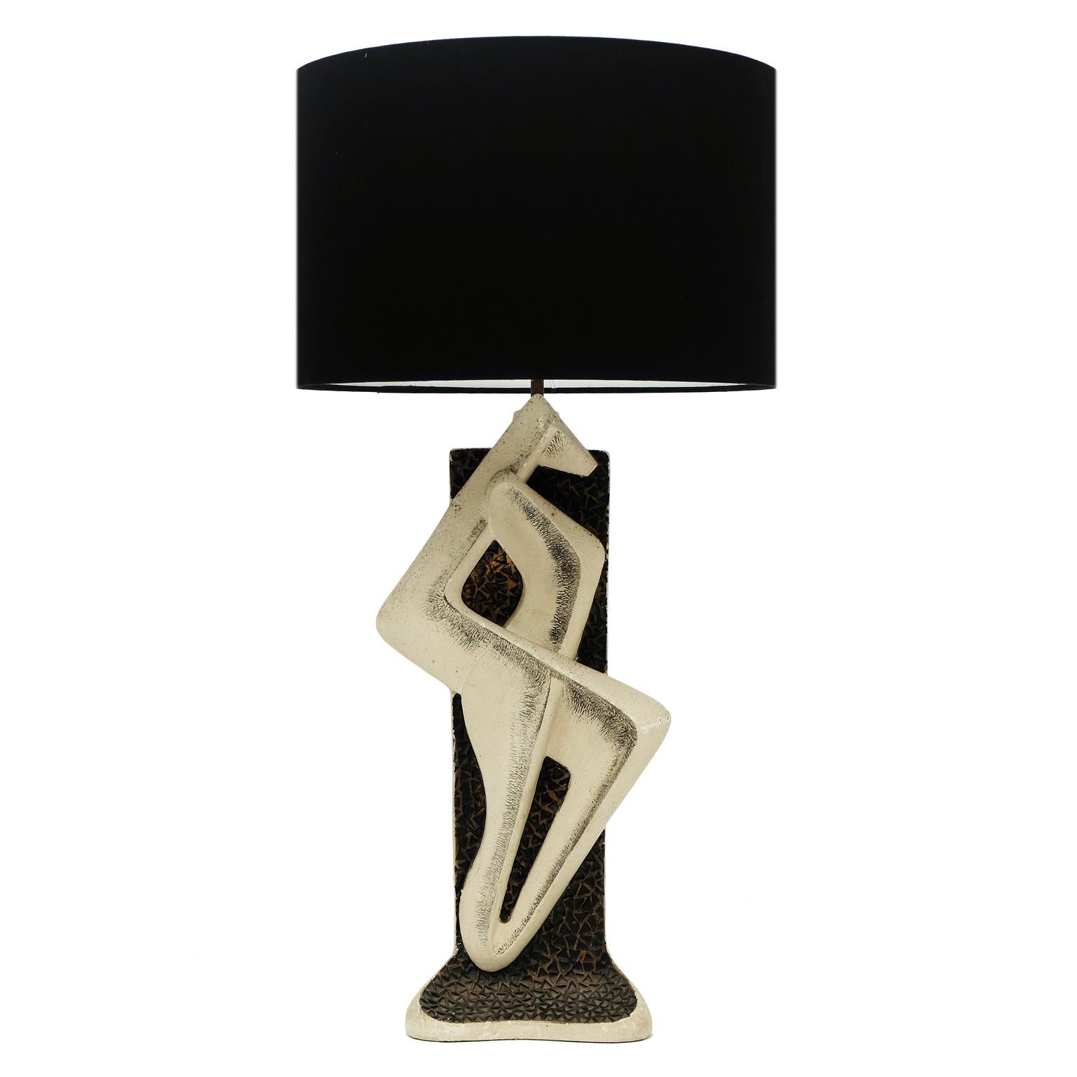 Mid-Century Modern 1960s Abstract Ceramic Black and White Table Lamp by Plasto For Sale