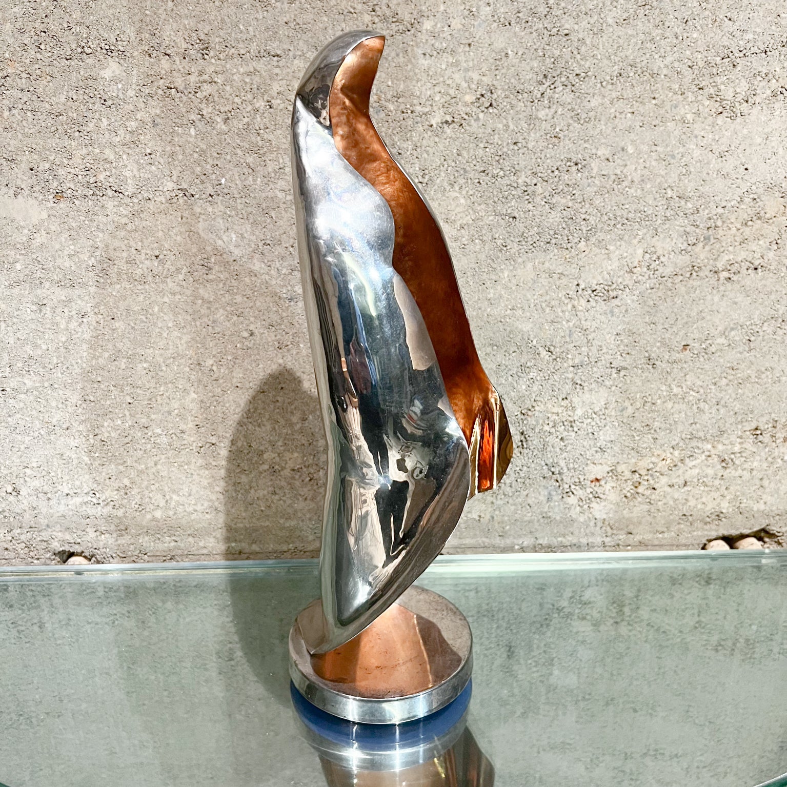1960s Abstract Modern Virgin Mary sculpture
Silverplate and copper metals
Unmarked. Los Castillo Taxco, Mexico
Measures: 14 tall x 5.5 wide x 4.5 deep
Preowned original vintage condition.
Refer to listed images please.

