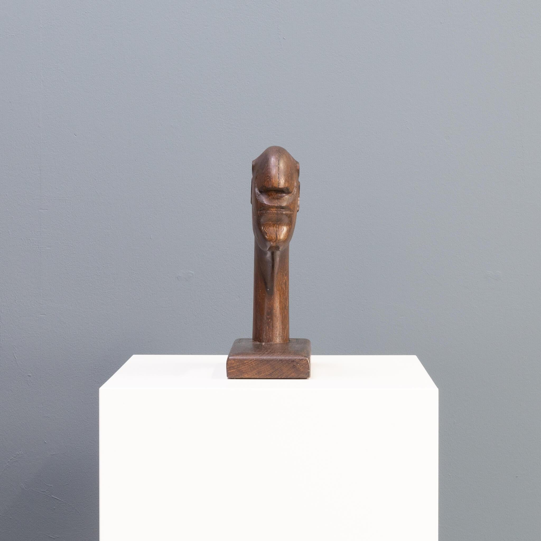 British 1980s abstract wooden handmade head sculpture in the style of Henri Moore For Sale
