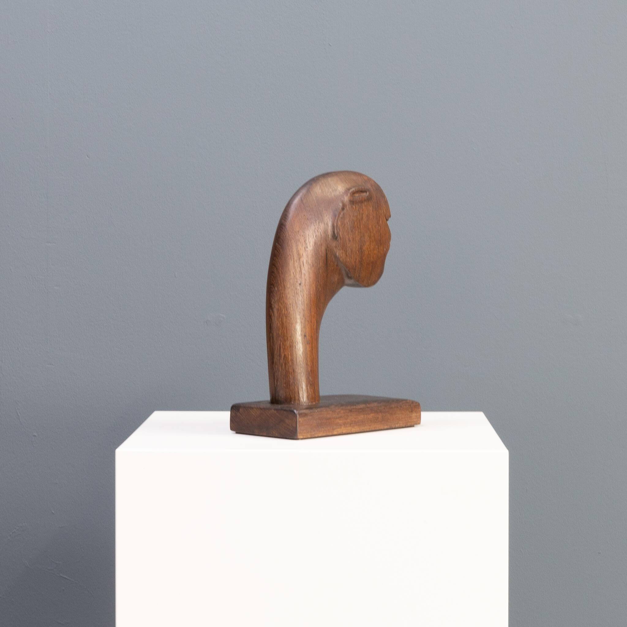Oak 1980s abstract wooden handmade head sculpture in the style of Henri Moore For Sale