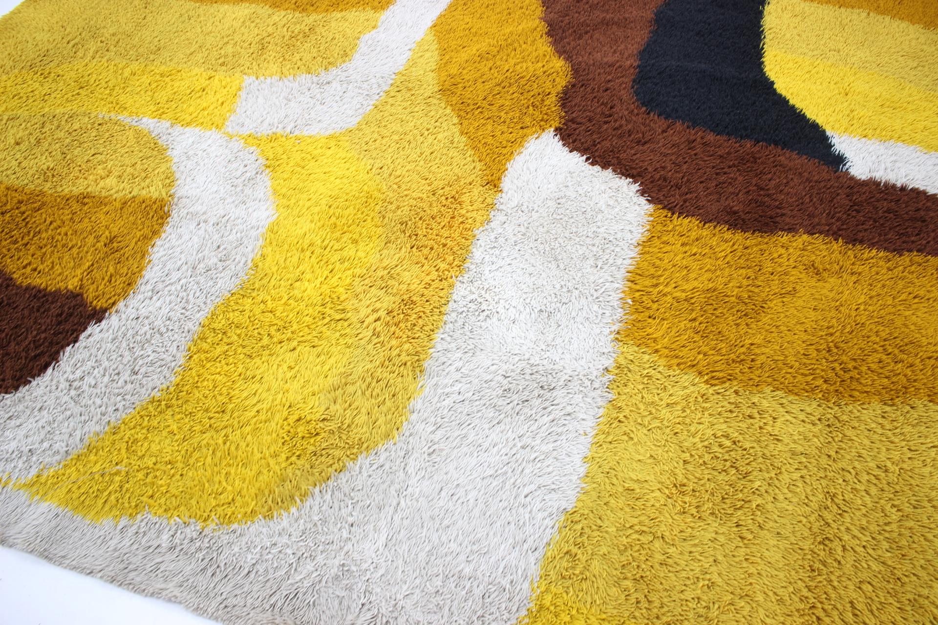 Mid-Century Modern 1960s Abstract Wool Carpet by Greif, Denmark