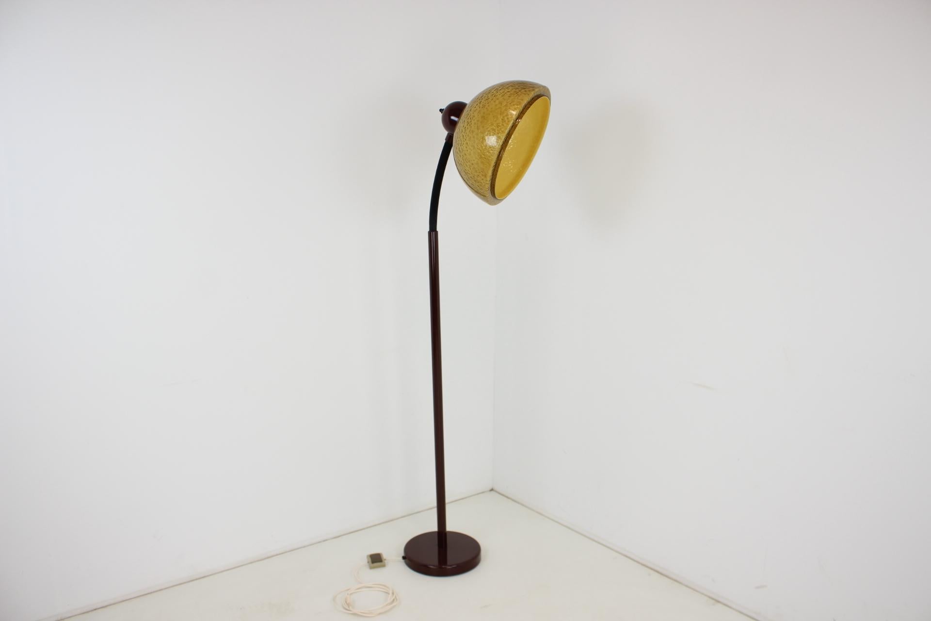 1960s Adjustable Floor Lamp In Good Condition For Sale In Praha, CZ