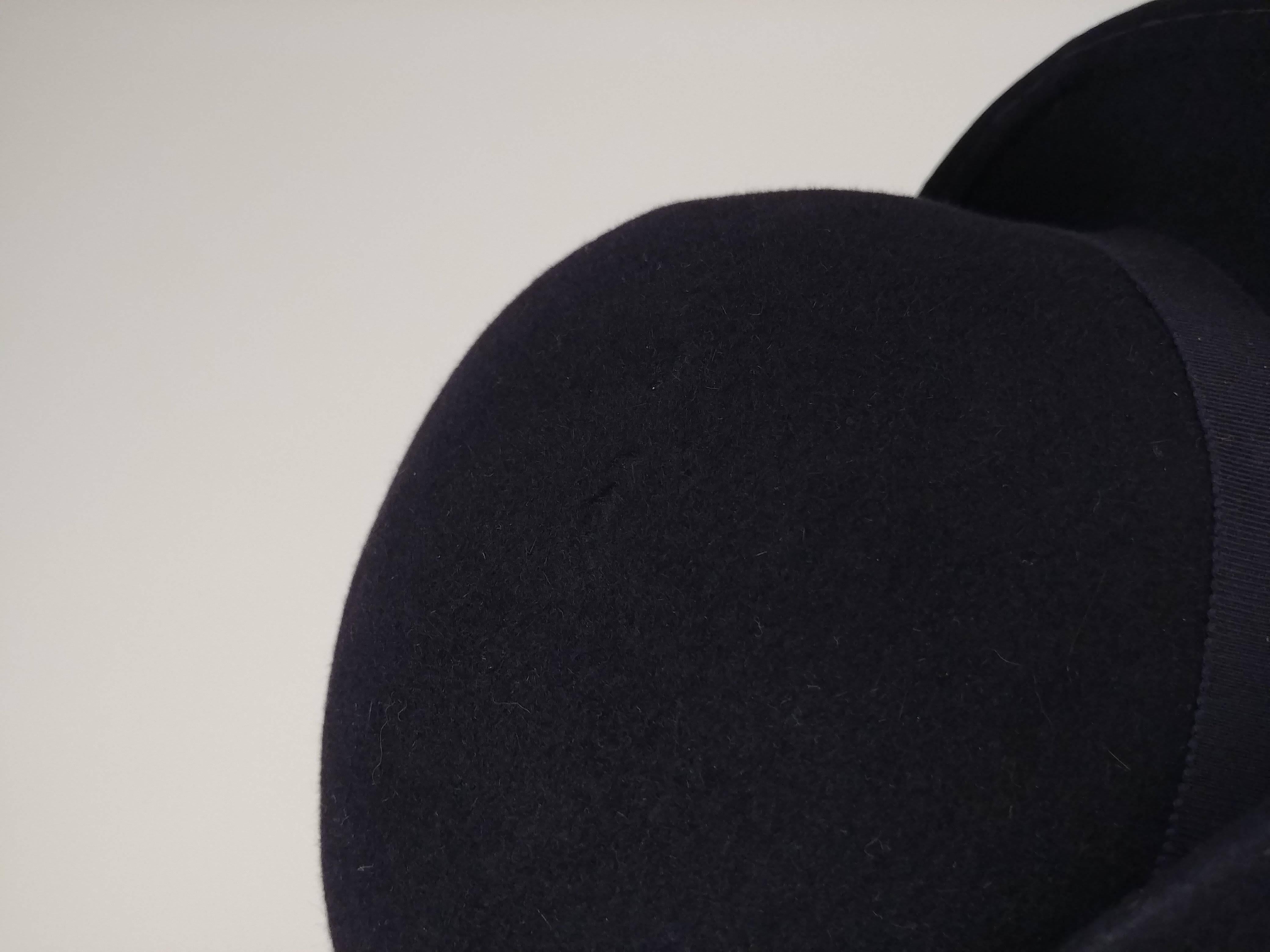 1960s Adolfo Navy Cashmere Felt Hat with Flower Accent For Sale 2