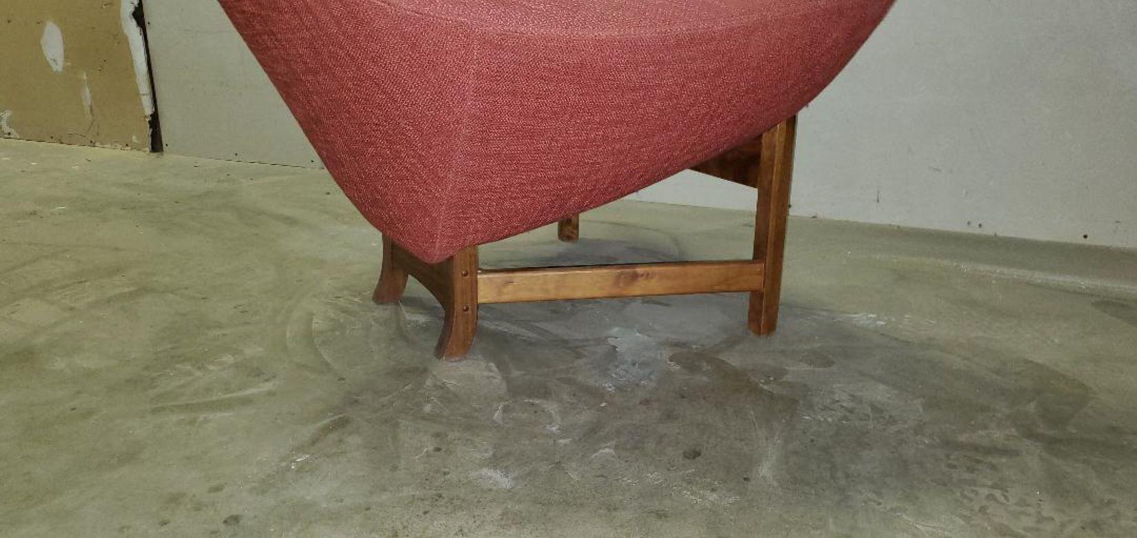 Sedia da salotto in cocco Adrian Pearsall del 1960 con base in noce e rivestimento originale in vendita 5