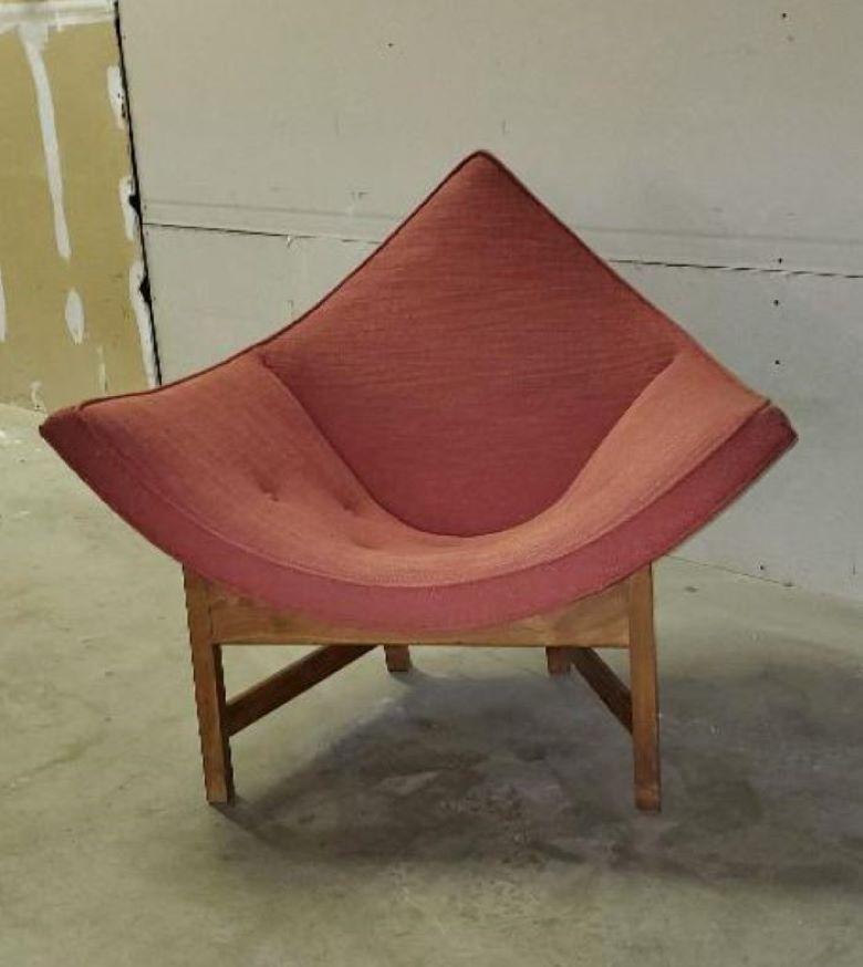 1960s Adrian Pearsall Coconut Lounge Chair On Walnut Base Original Upholstery For Sale 9