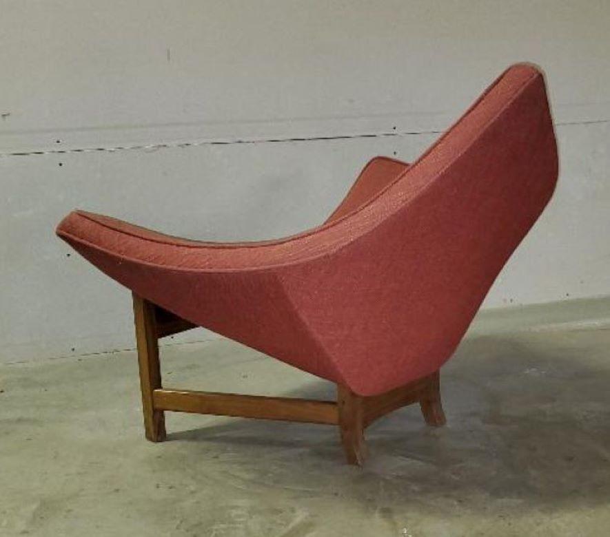 1960s Adrian Pearsall Coconut Lounge Chair On Walnut Base Original Upholstery For Sale 2