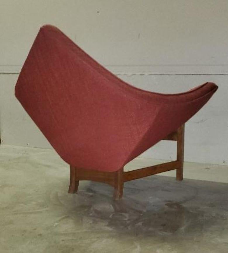 1960s Adrian Pearsall Coconut Lounge Chair On Walnut Base Original Upholstery For Sale 3