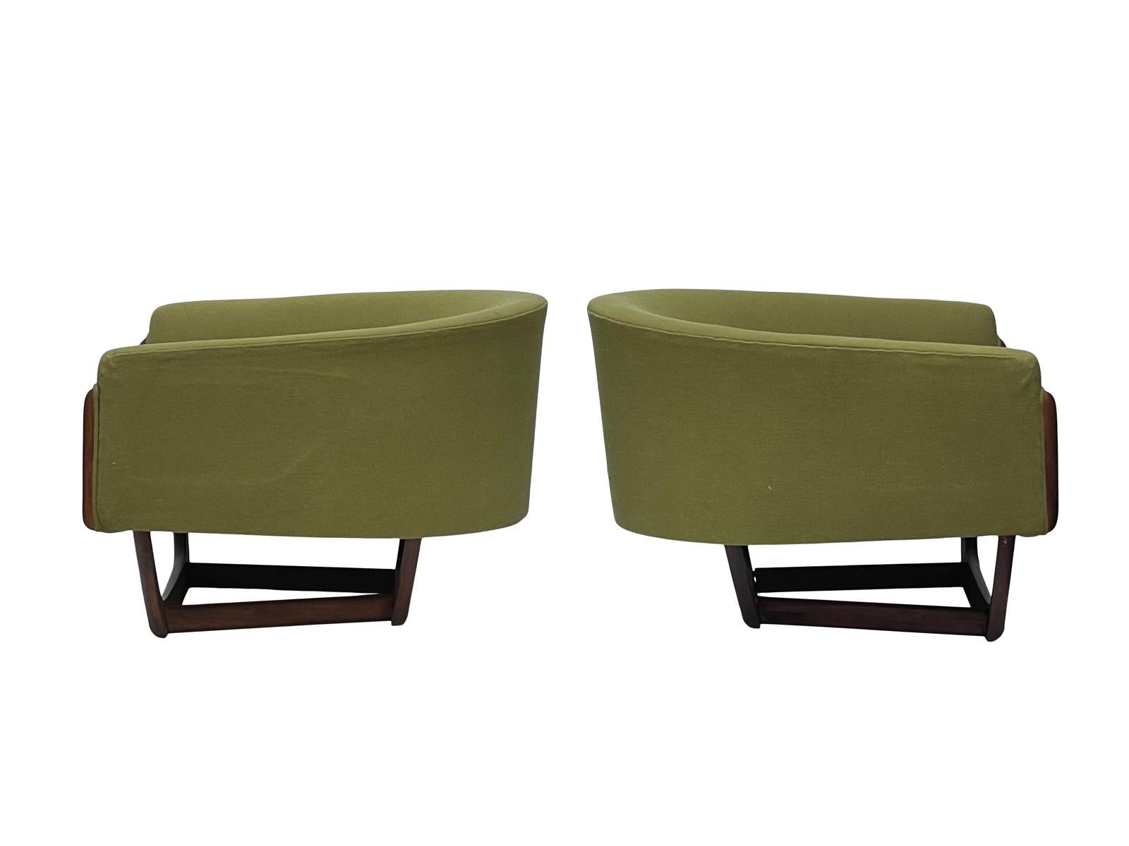 Américain Paire de fauteuils de salon Adrian Pearsall Craft Associates 2832-C des années 1960 en vente