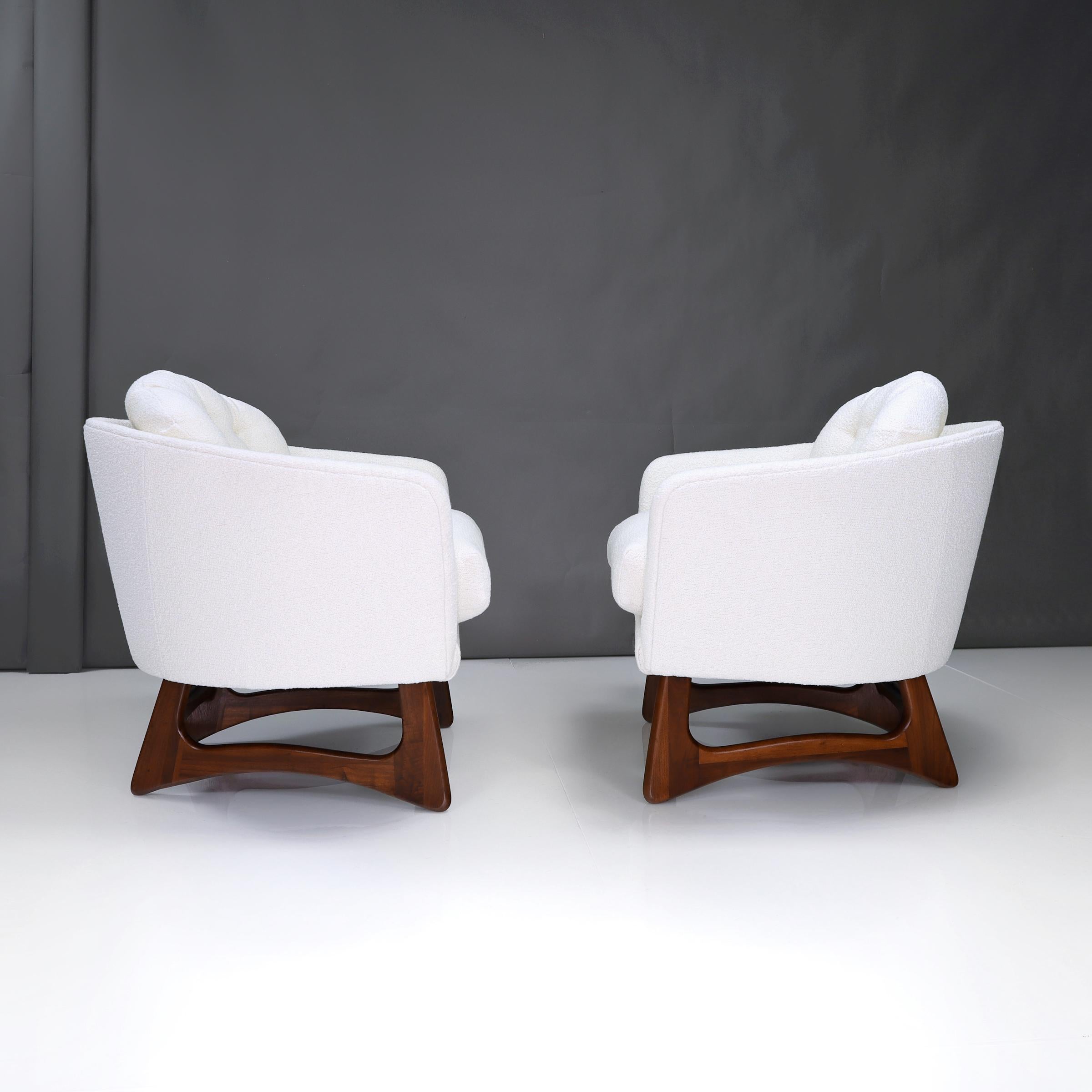 Américain Paire de chaises baril Adrian Pearsall pour Craft Associates des années 1960 en vente