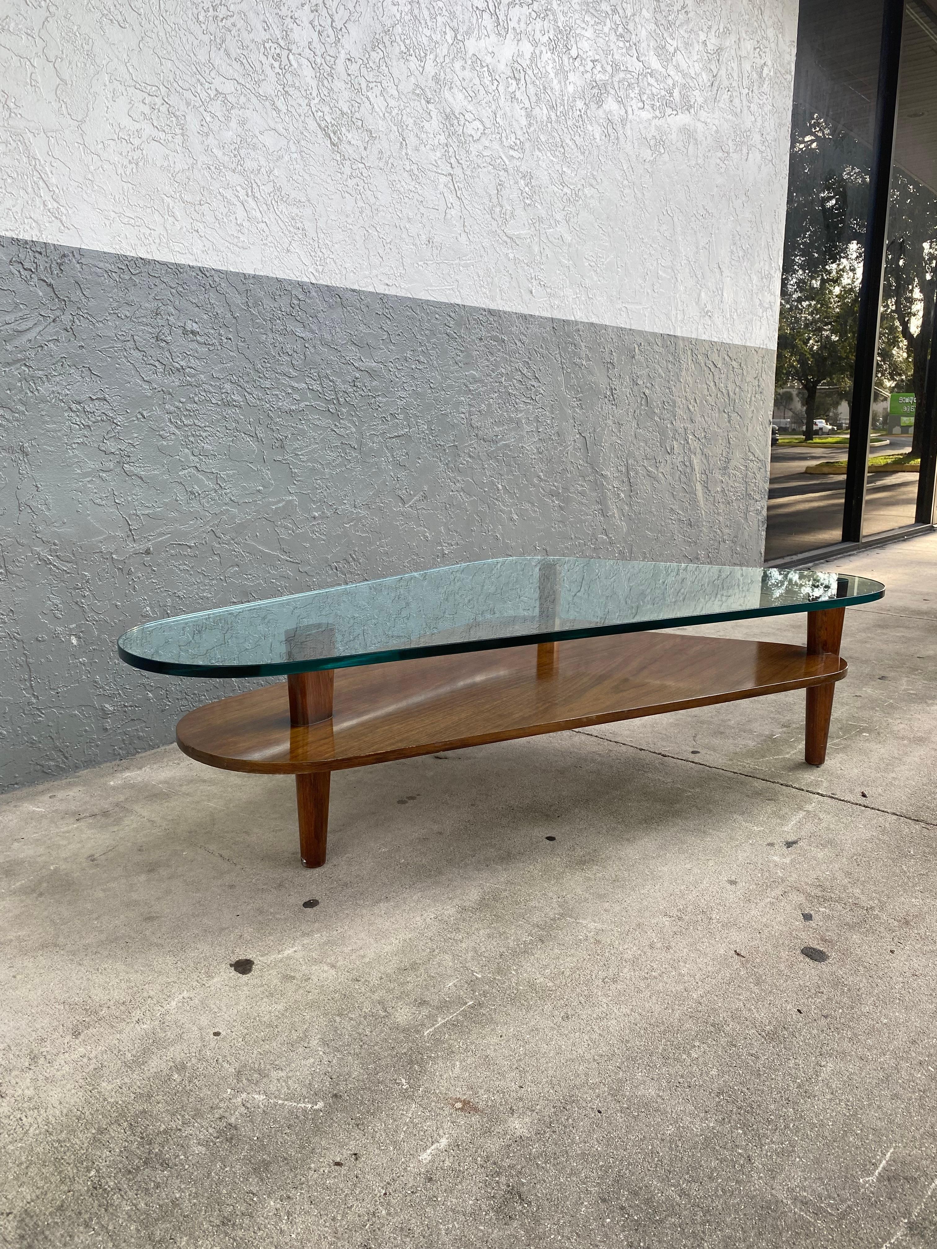 1960s Adrian Pearsall Walnut Glass Tier Triangular Coffee Table  In Good Condition For Sale In Fort Lauderdale, FL