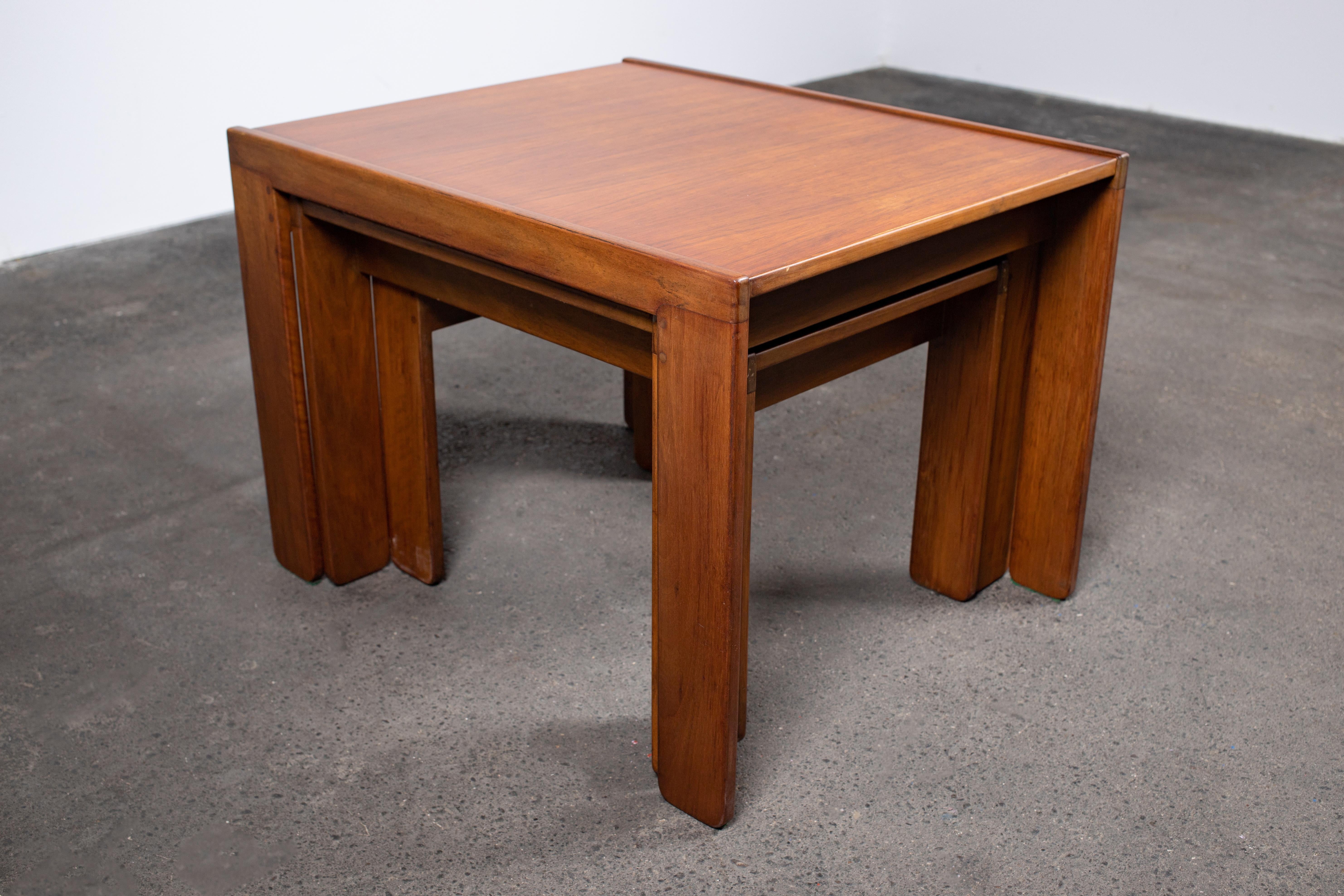 1960s Afra & Tobia Scarpa Mid Century Modern Walnut Nesting Tables Set of 3 3