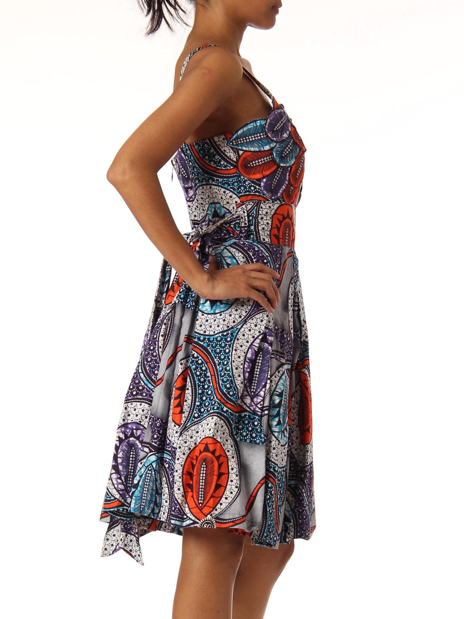 1960S African Batik Printed Cotton Dress With Appliqué Bodice In Excellent Condition In New York, NY