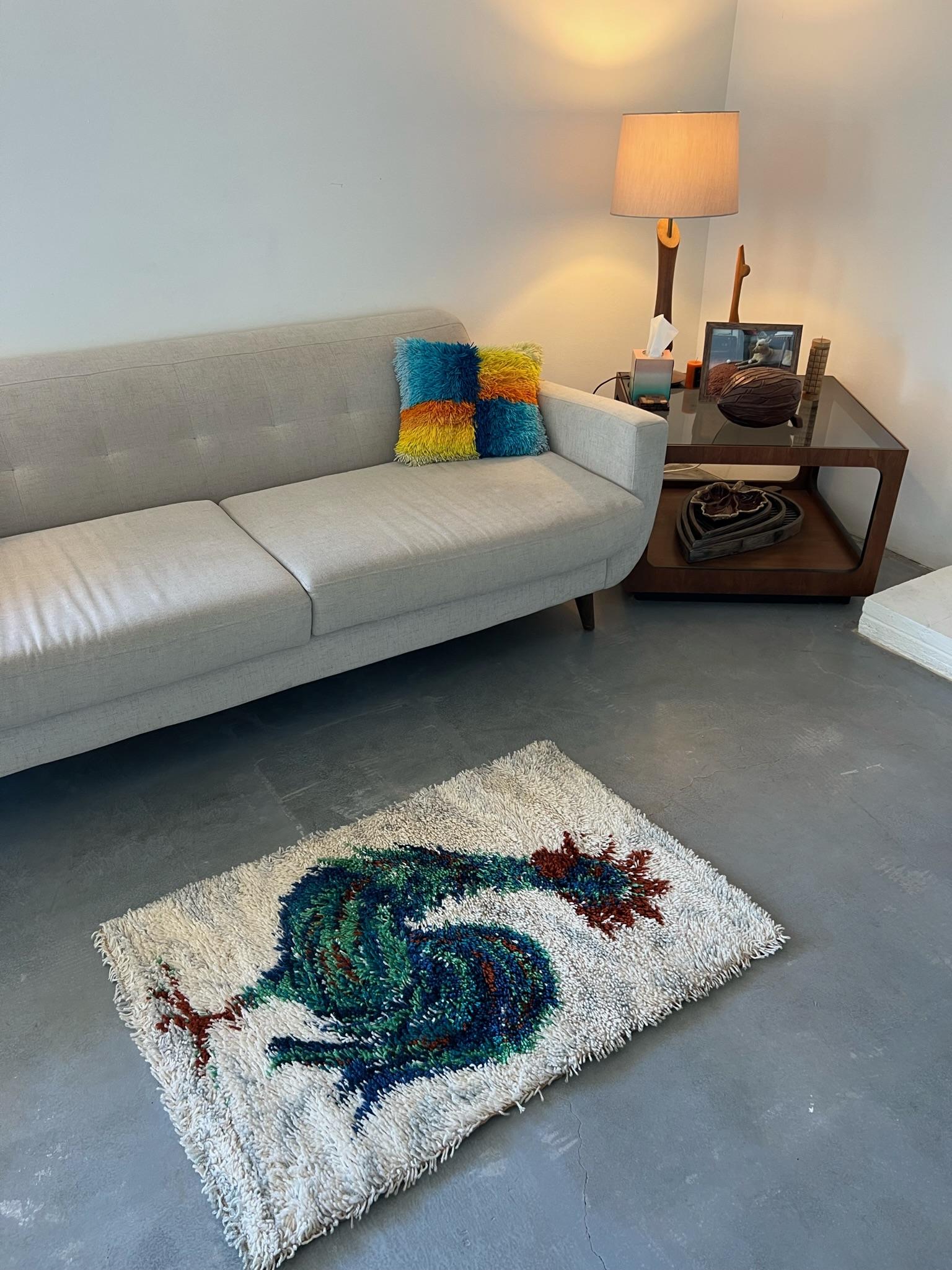 1960's AIDA Gallo Blanco SIN UTILIZAR Alfombra Rya Siglo Medio Lana Moderna en Excelente estado para la venta en Los Angeles, CA