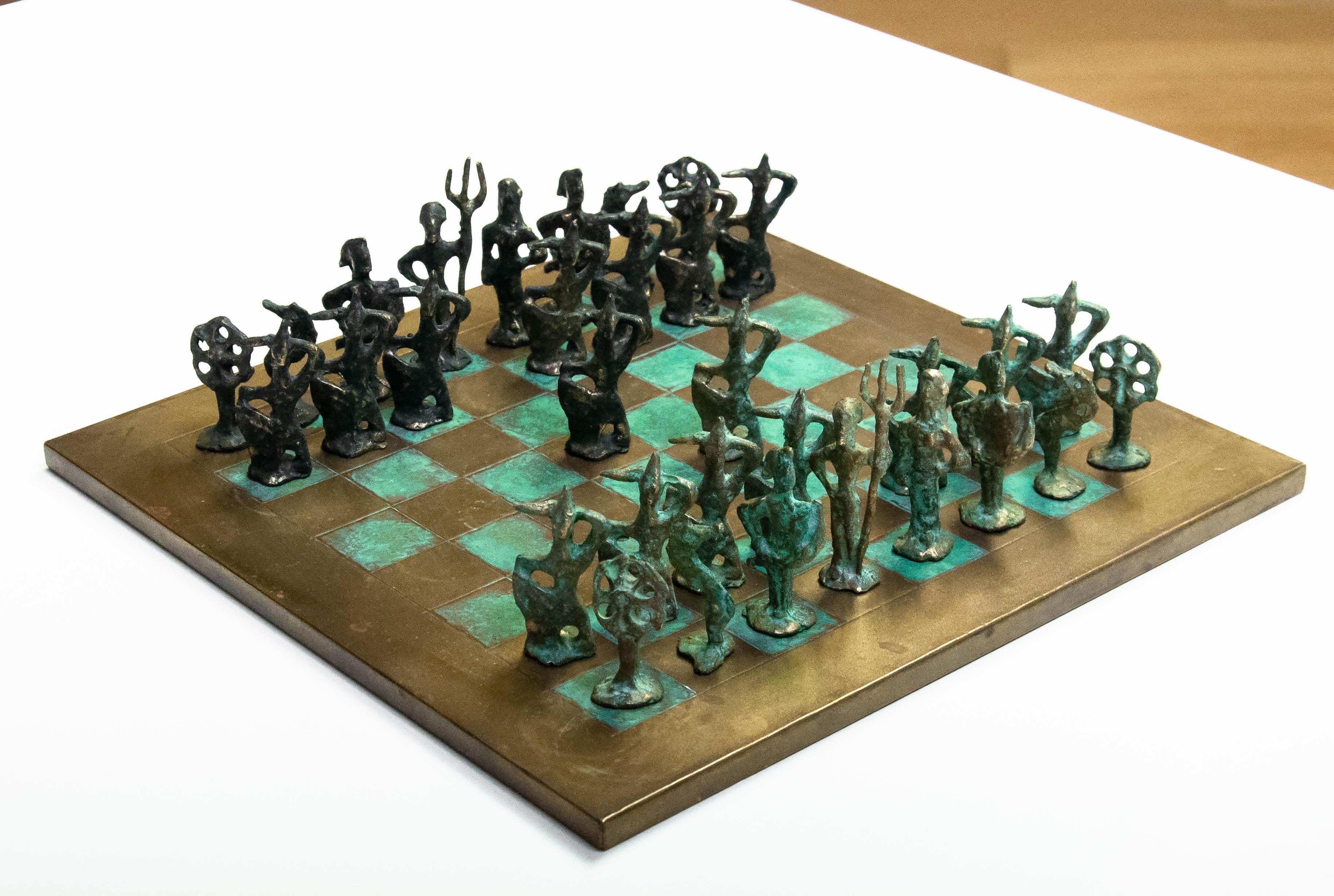 Brutalisme Ensemble d'échecs en bronze brutaliste inspiré d'Alberto Giacometti des années 1960. Italie en vente