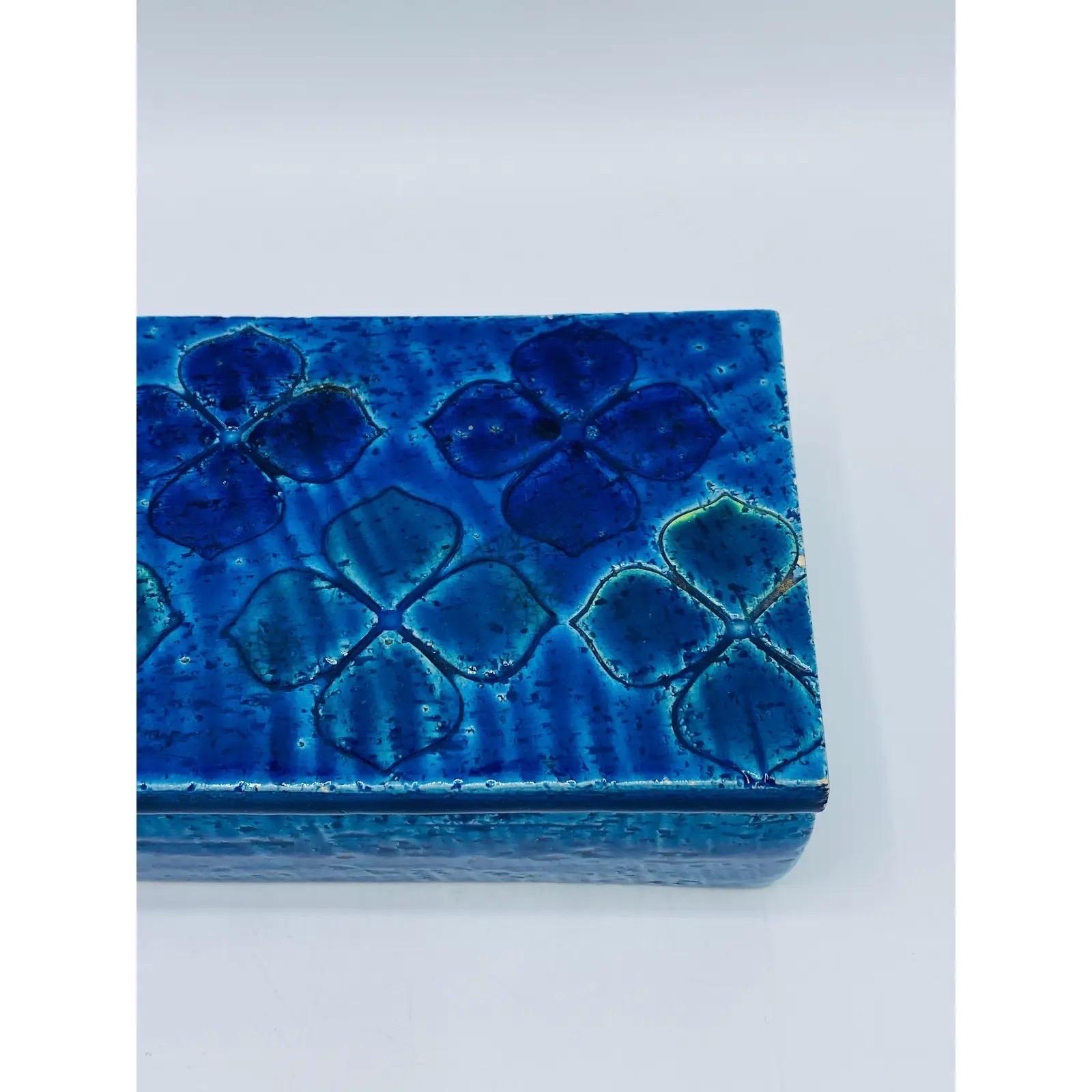 Hand-Crafted 1960s Aldo Londi Bitossi 'Blue Rimini' Clover Box, #10/20 For Sale