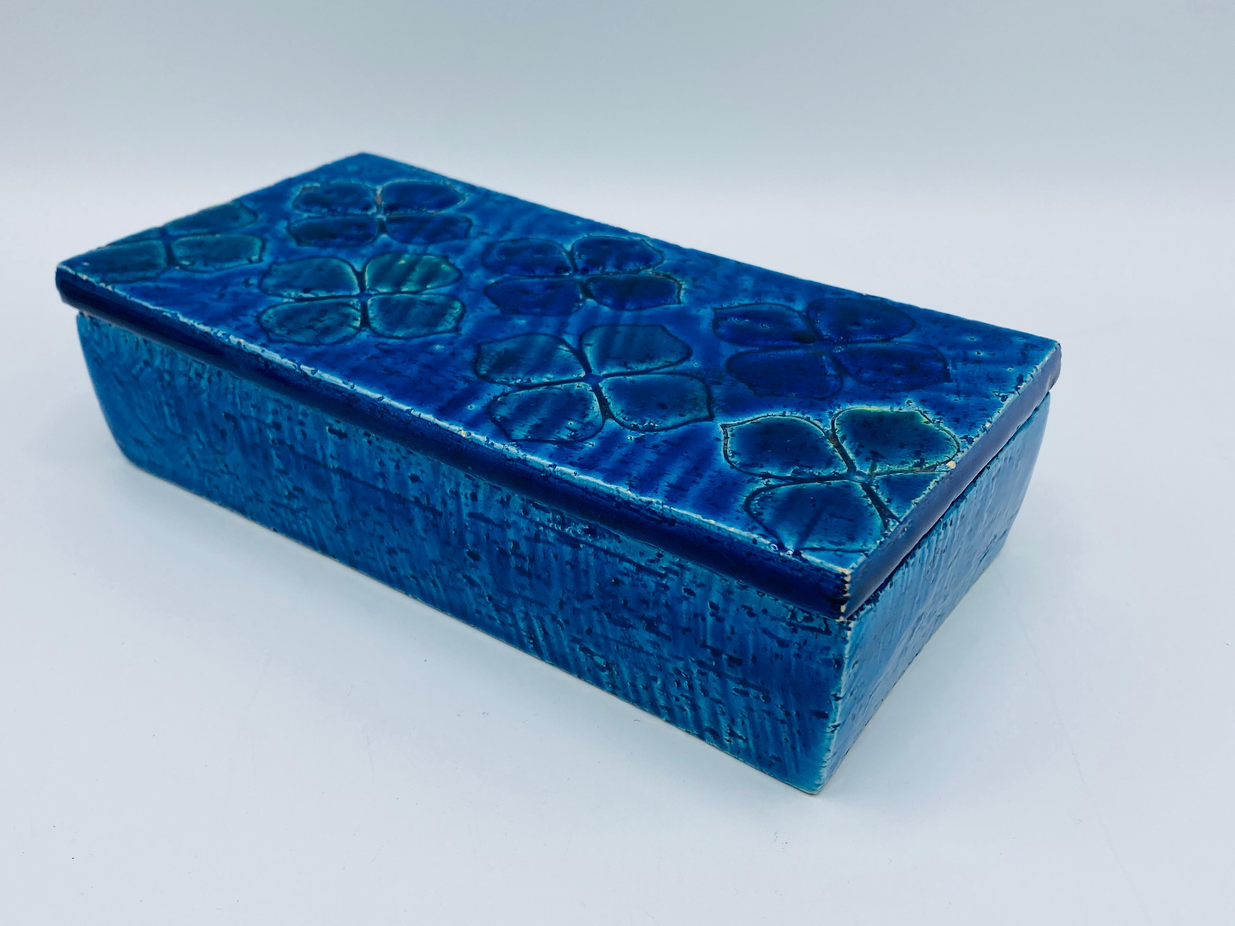 Ceramic 1960s Aldo Londi Bitossi 'Blue Rimini' Clover Box, #10/20 For Sale