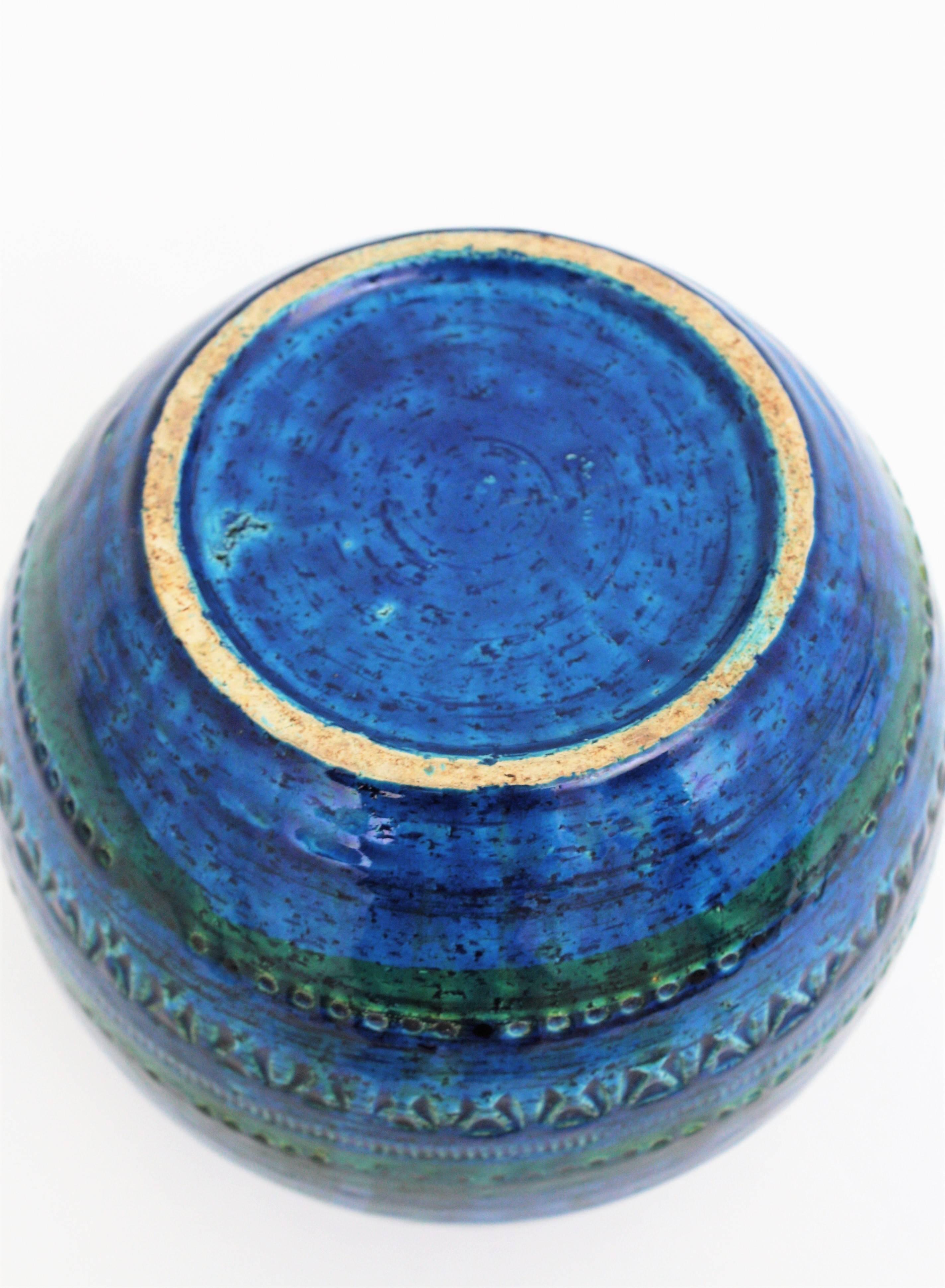 1960er Jahre Aldo Londi für Bitossi Rimini Blau glasierte Keramik Große Runde Vase 3