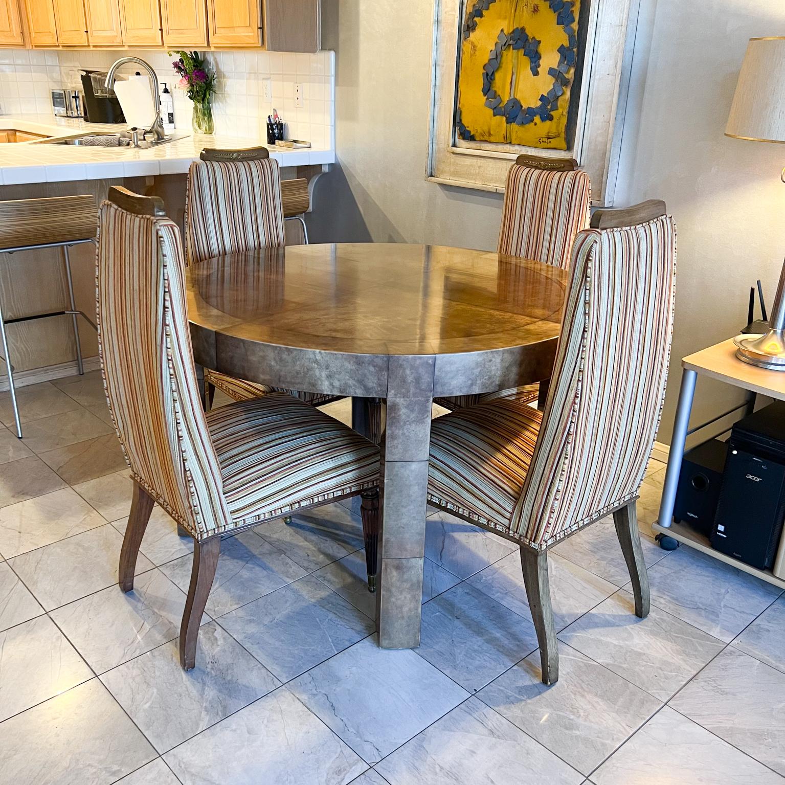 Cuir de chèvre 1960 Aldo Tura Table de salle à manger en peau de chèvre enveloppée Italie en vente