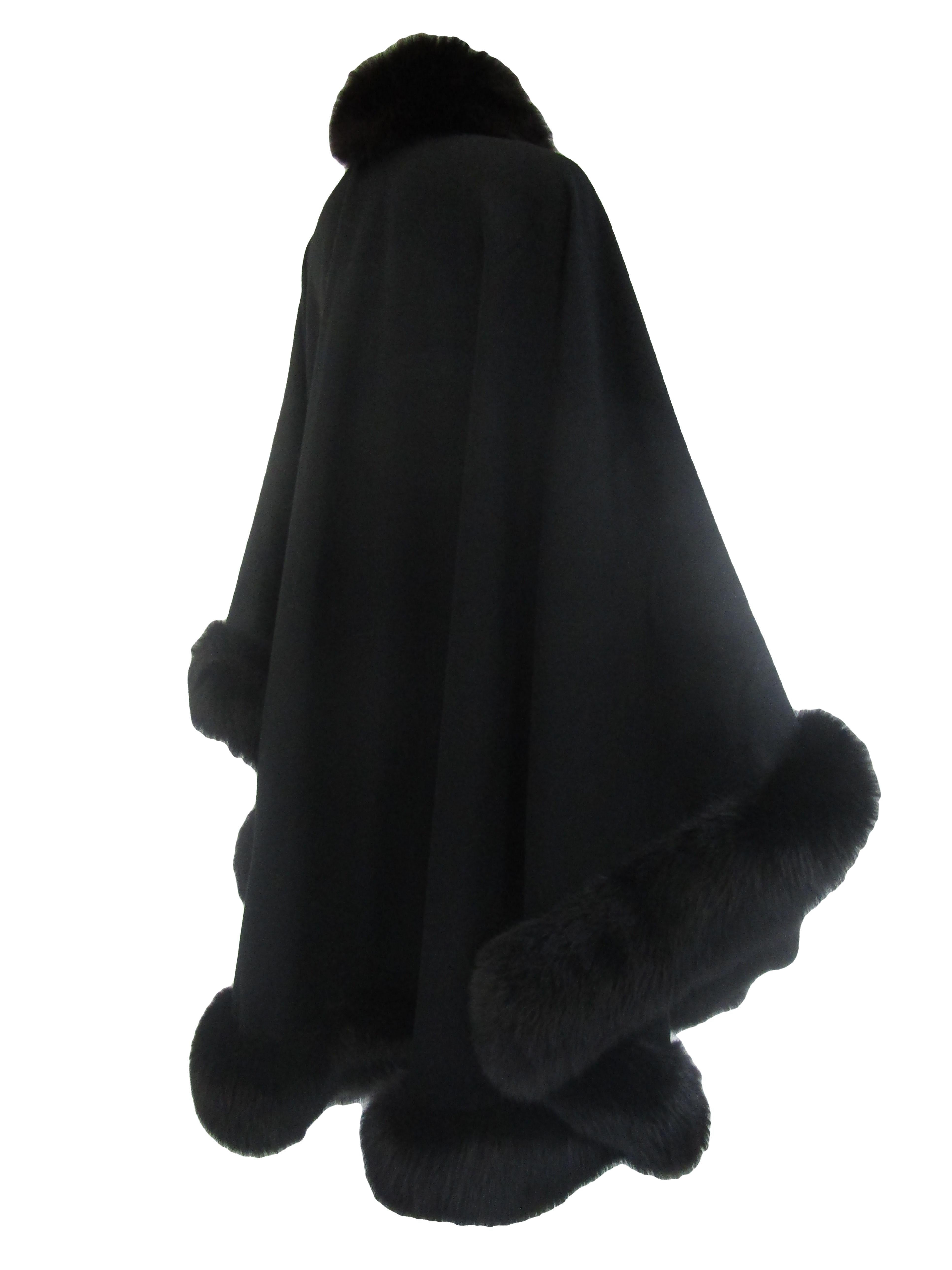 Women's 1960s Alixandre Black Fox Fur Cape