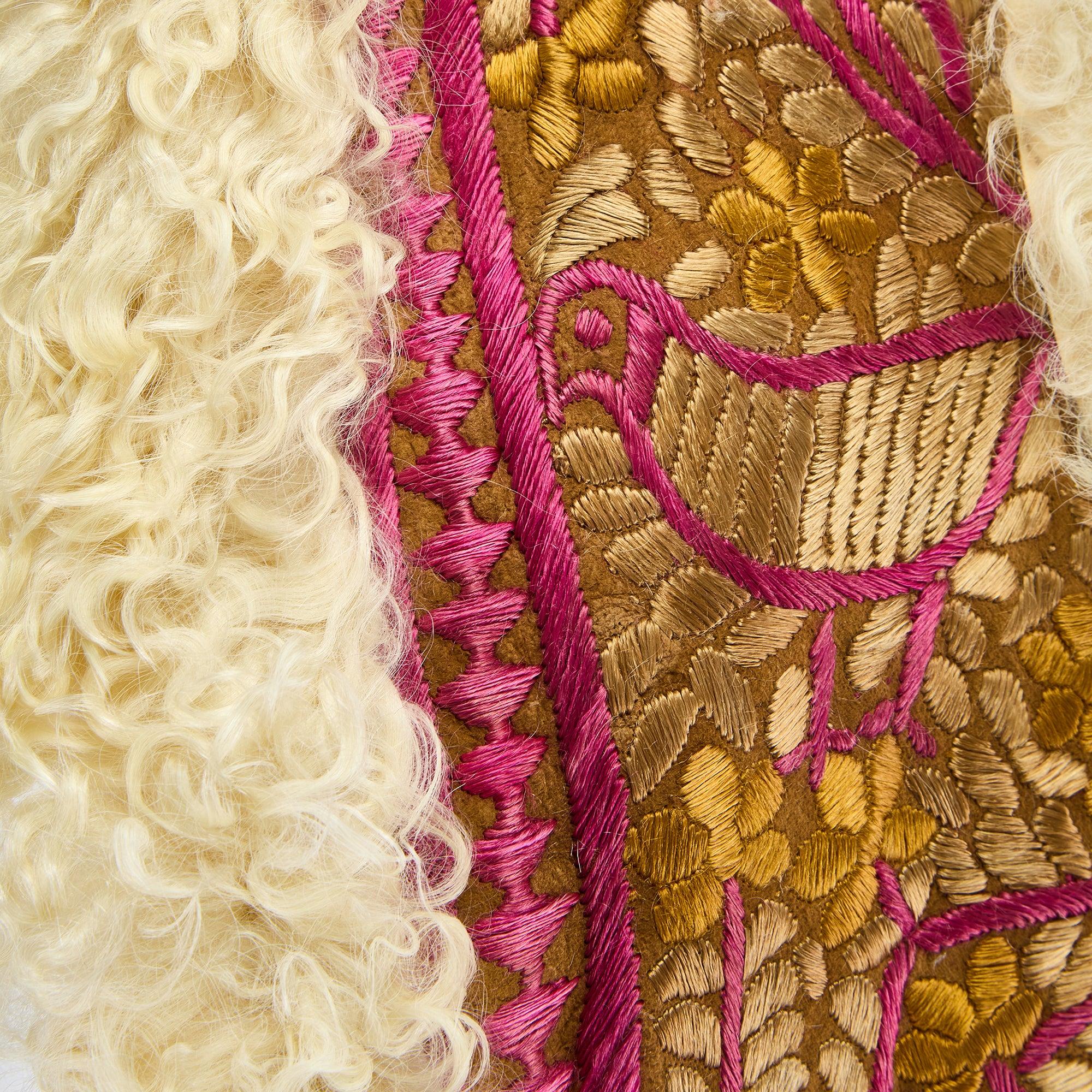 1960's All Over Embroidered Afghan Gilet Excellent état à London, GB
