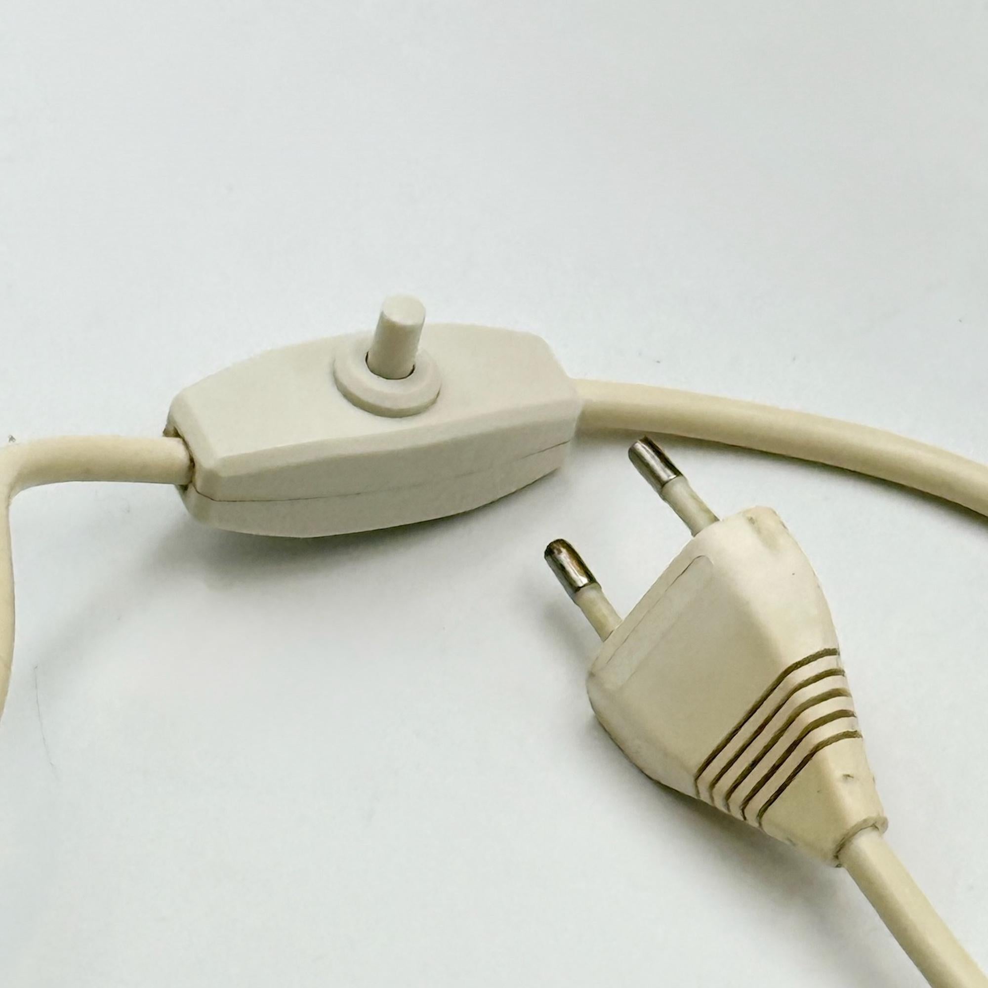 1960s Allibert Space Age Illuminated Mirror with Orange Plastic Base in vendita 6