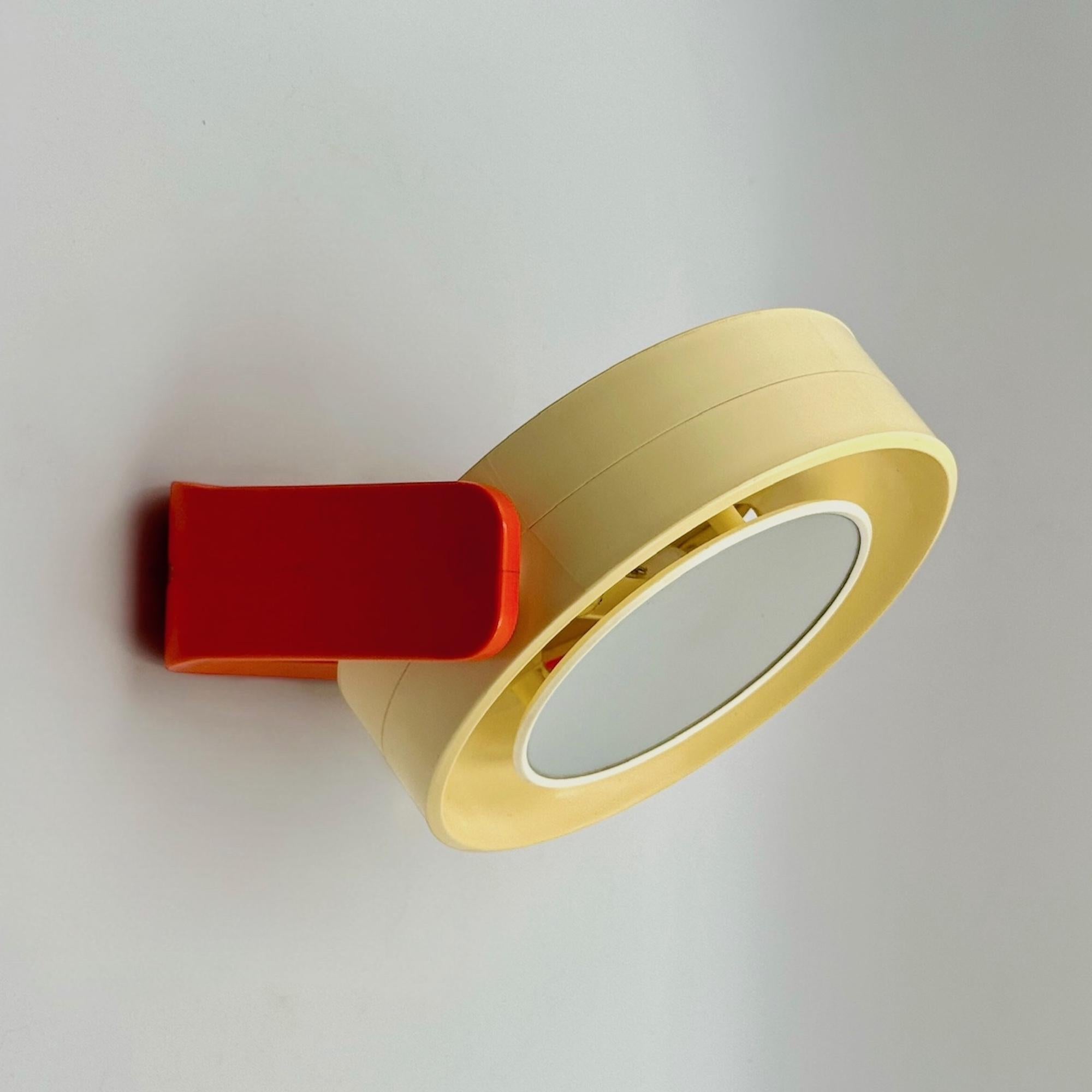 1960s Allibert Space Age Illuminated Mirror with Orange Plastic Base in vendita 9