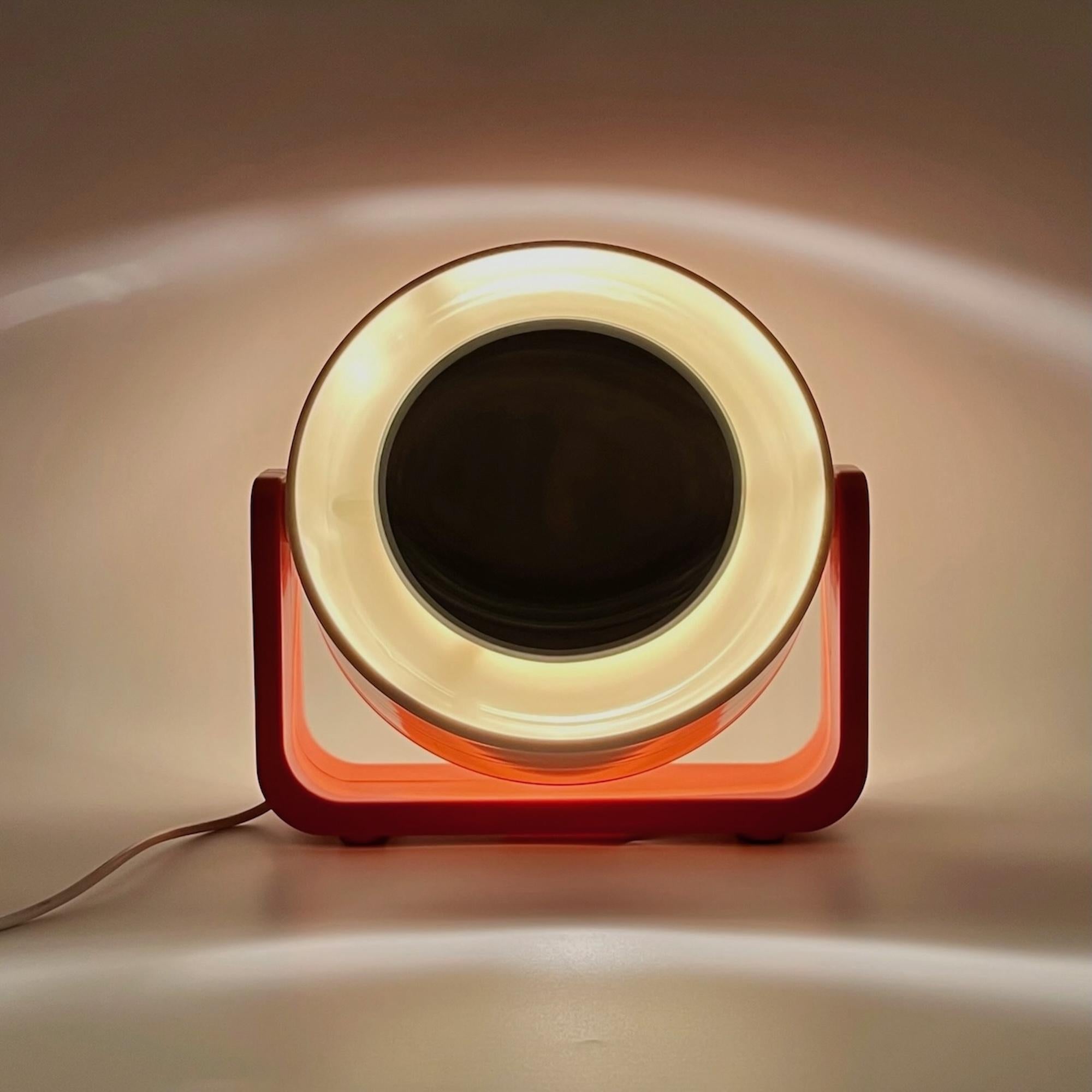 1960er Allibert Space Age Leuchtspiegel mit orangefarbenem Kunststoffsockel im Angebot 2