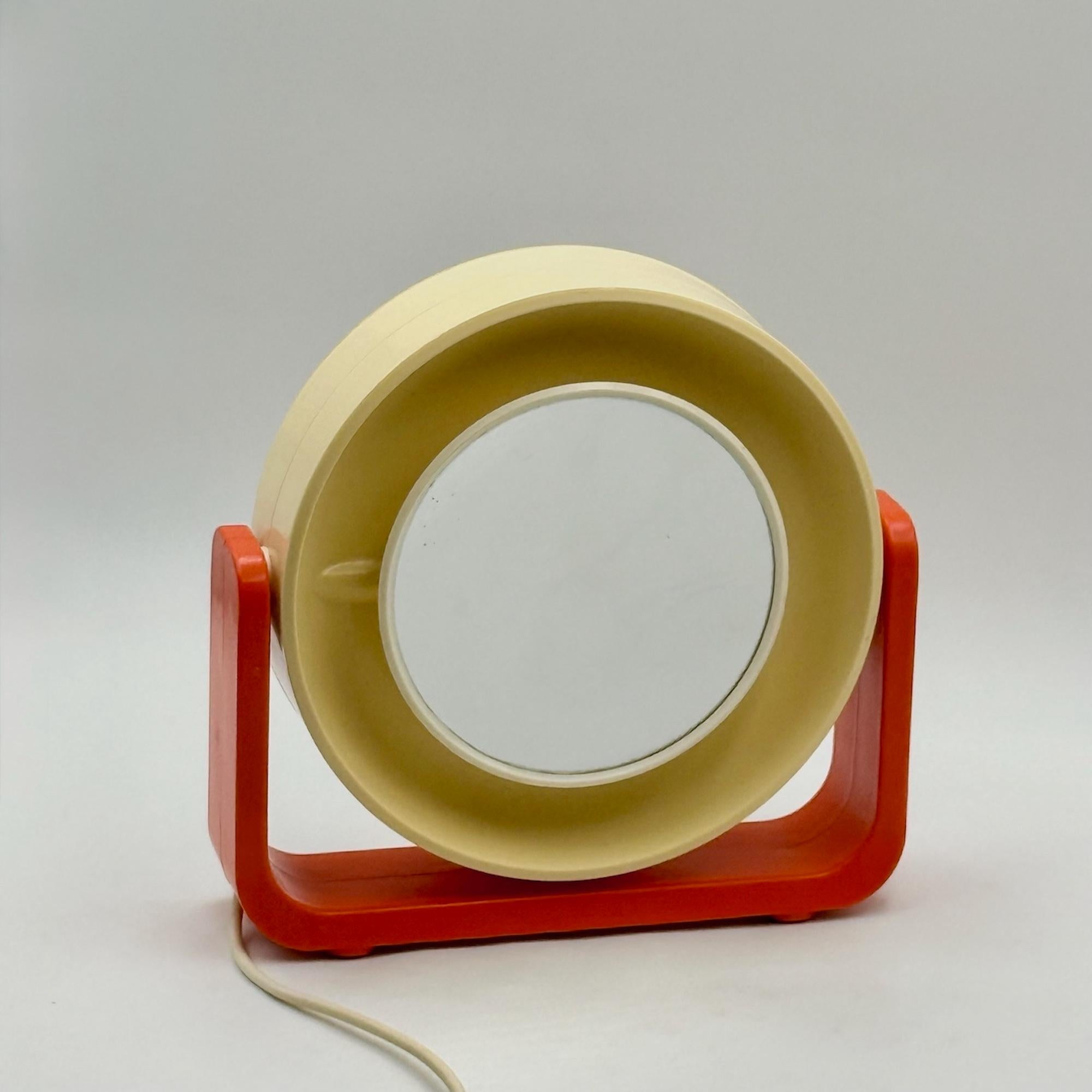 1960s Allibert Space Age Illuminated Mirror with Orange Plastic Base in vendita 3