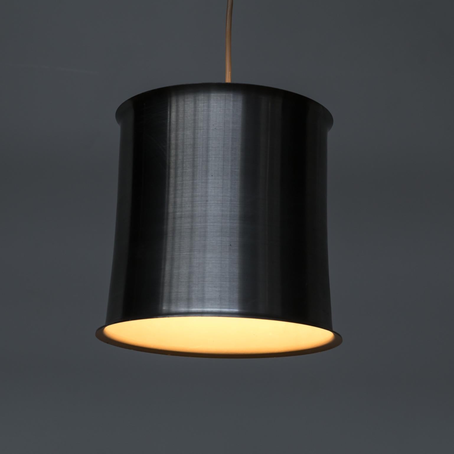 1960s Aluminum Pendant Hanging Lamp In Good Condition For Sale In Amstelveen, Noord