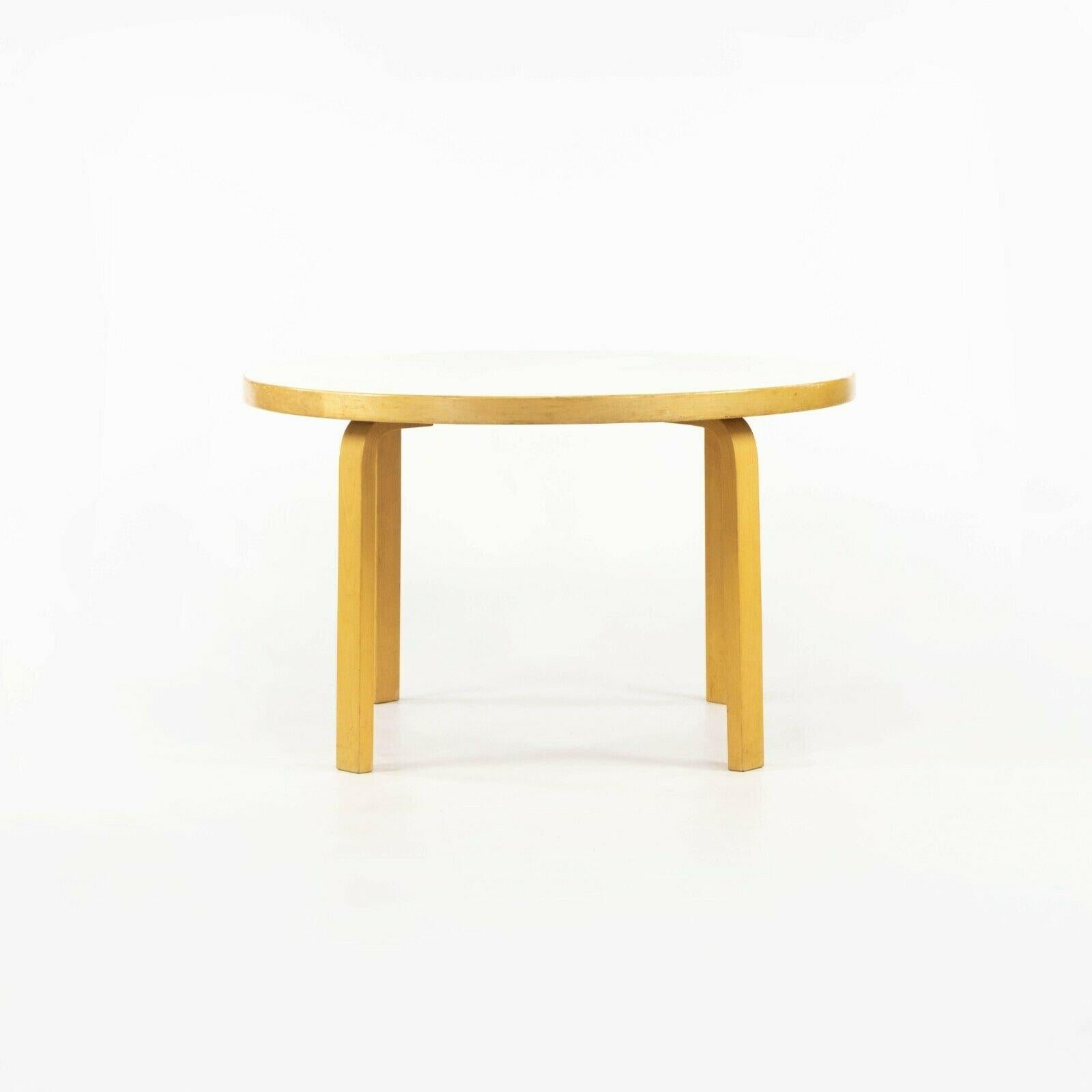 Finnish 1960s Alvar Aalto for Artek White Laminate Childs or Side / Occasional Table For Sale