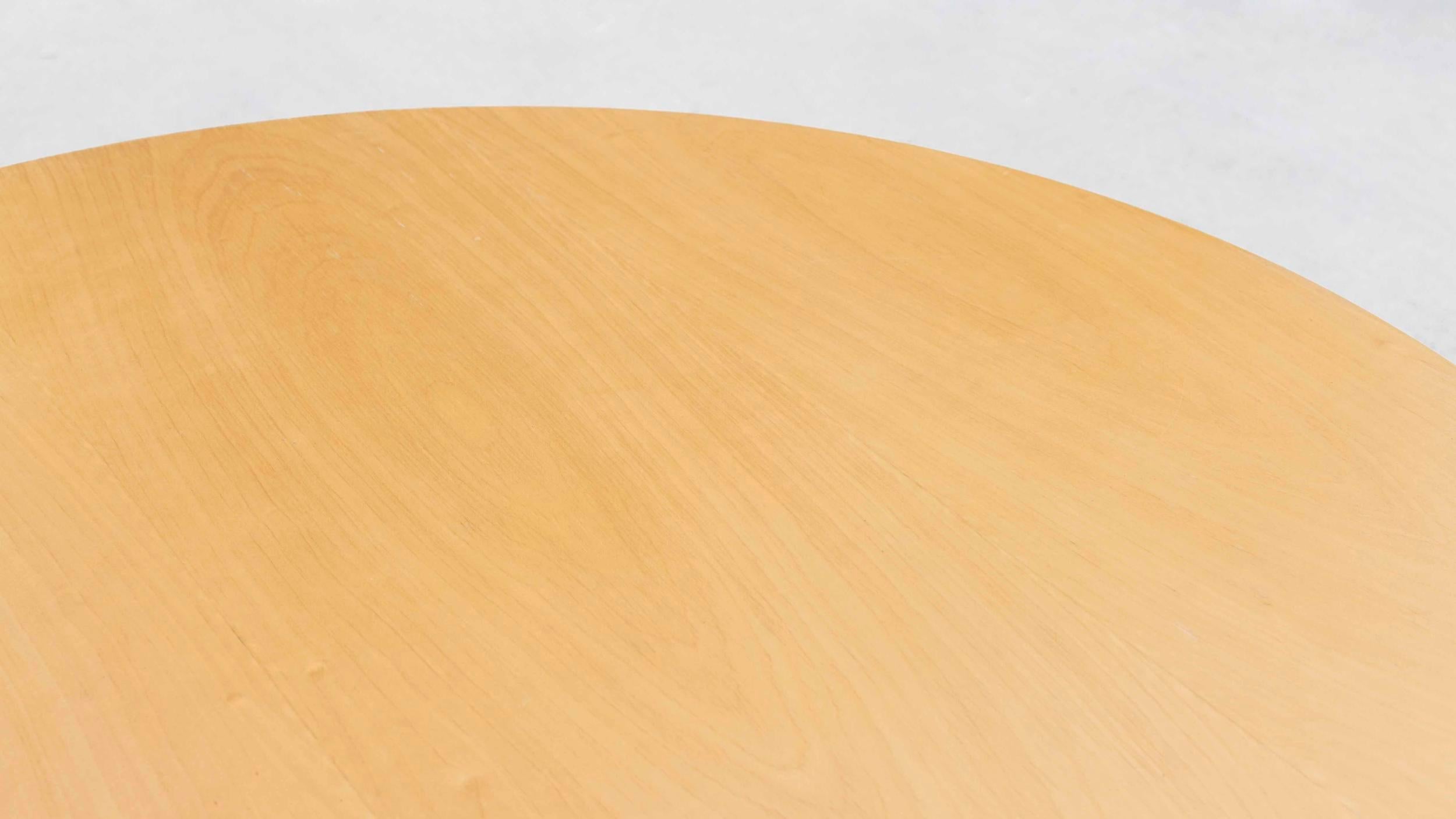 Finlandais Table vintage Alvar Aalto 91 en bouleau naturel importée par Icf, années 1960