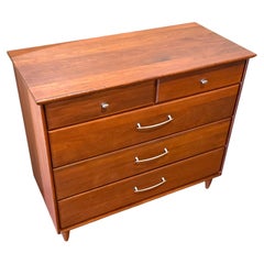 Commode en noyer massif de style californien américain des années 1960, de la marque Ace - Modèle « Hi » en noyer