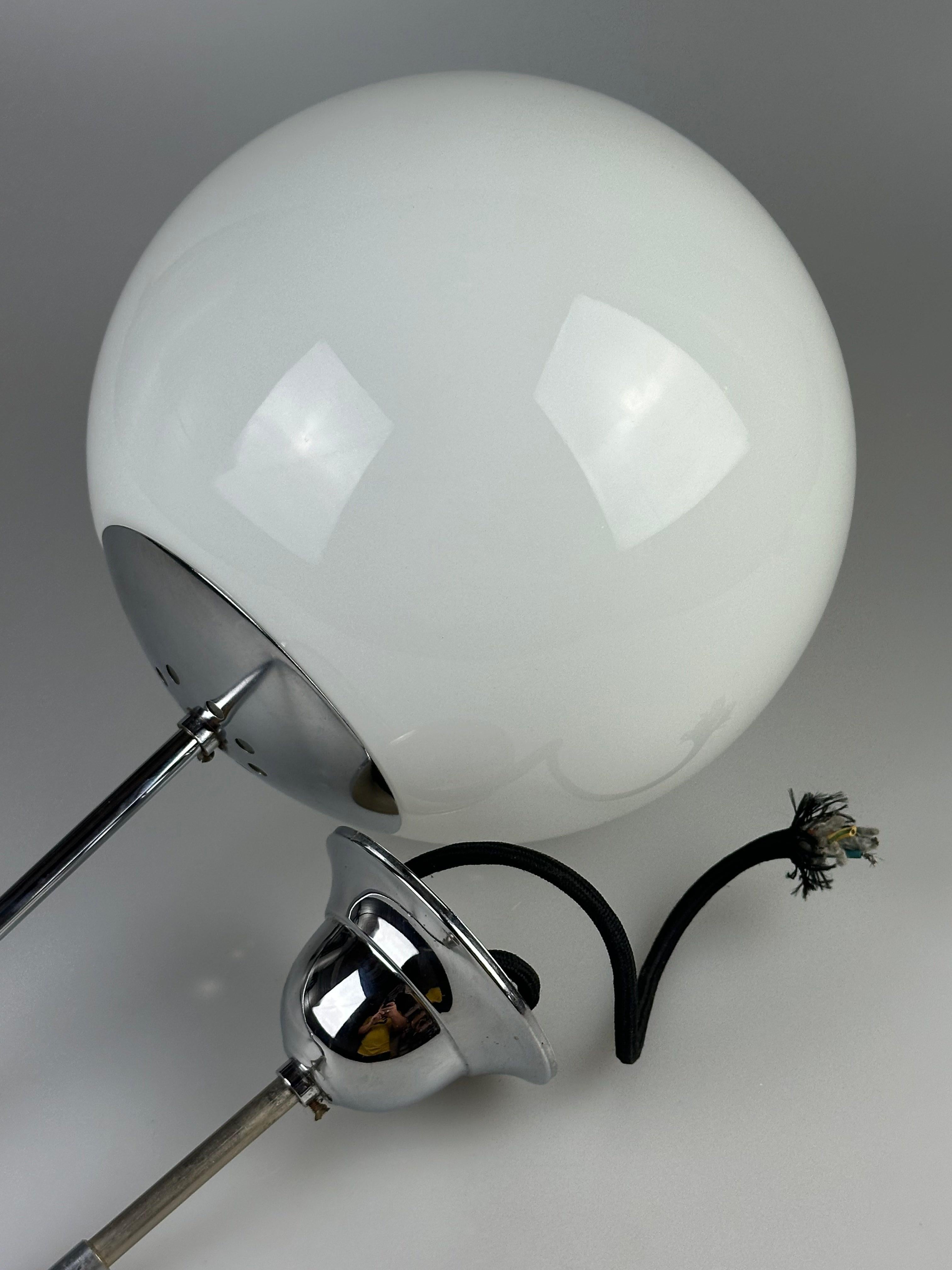 Lampada a sospensione Globe degli anni '60 e '70, lampada da soffitto in vetro, design A Space Age in vendita 6