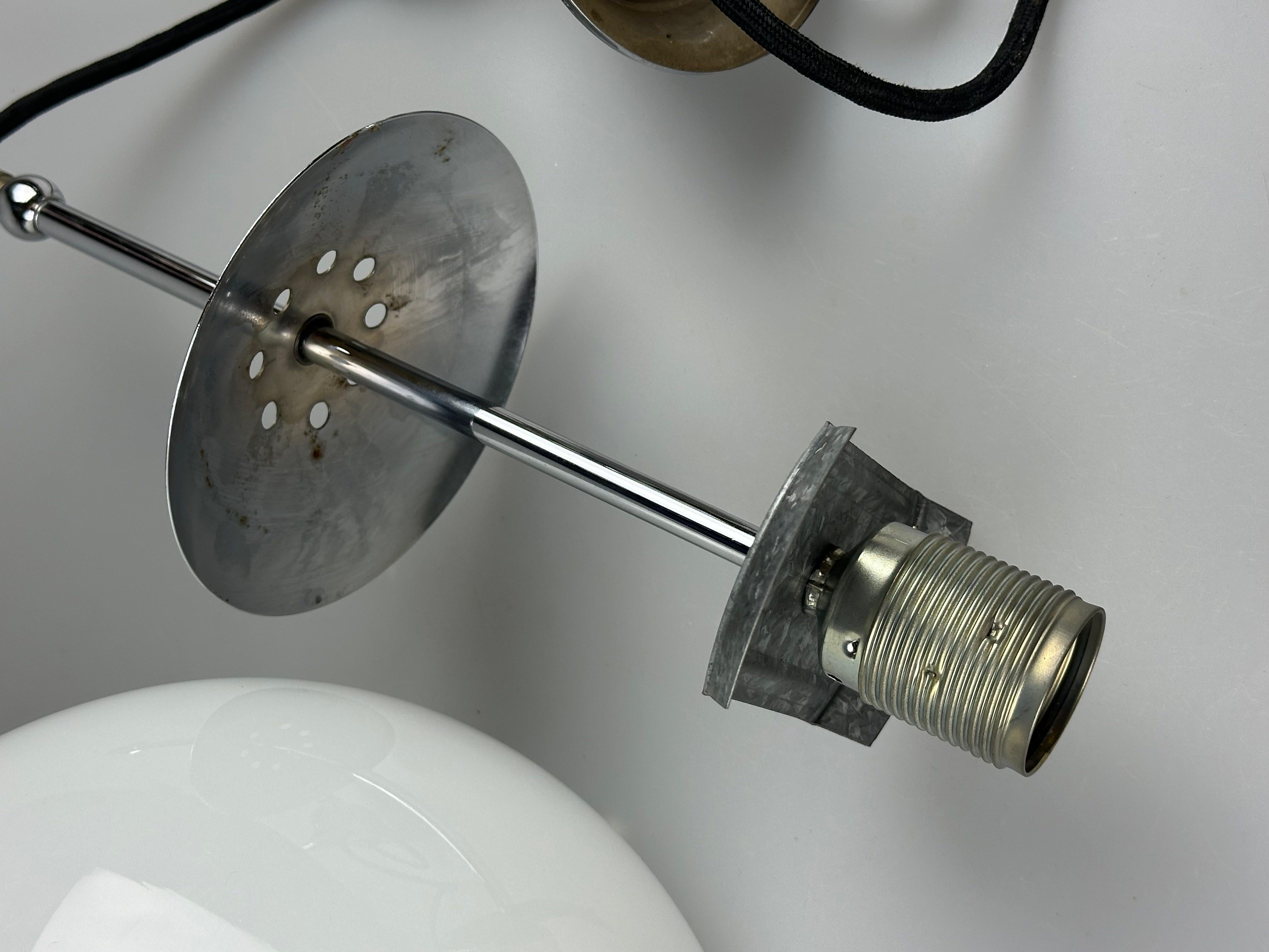 Lampada a sospensione Globe degli anni '60 e '70, lampada da soffitto in vetro, design A Space Age in vendita 11