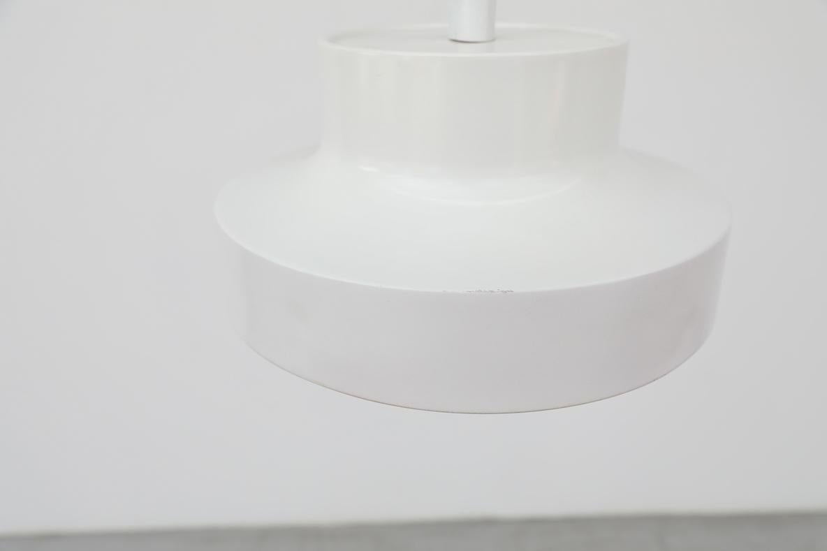 Lampada a sospensione ad altezza regolabile Mod White Enameled degli anni '60, ispirata a Anders Pehrson in vendita 3