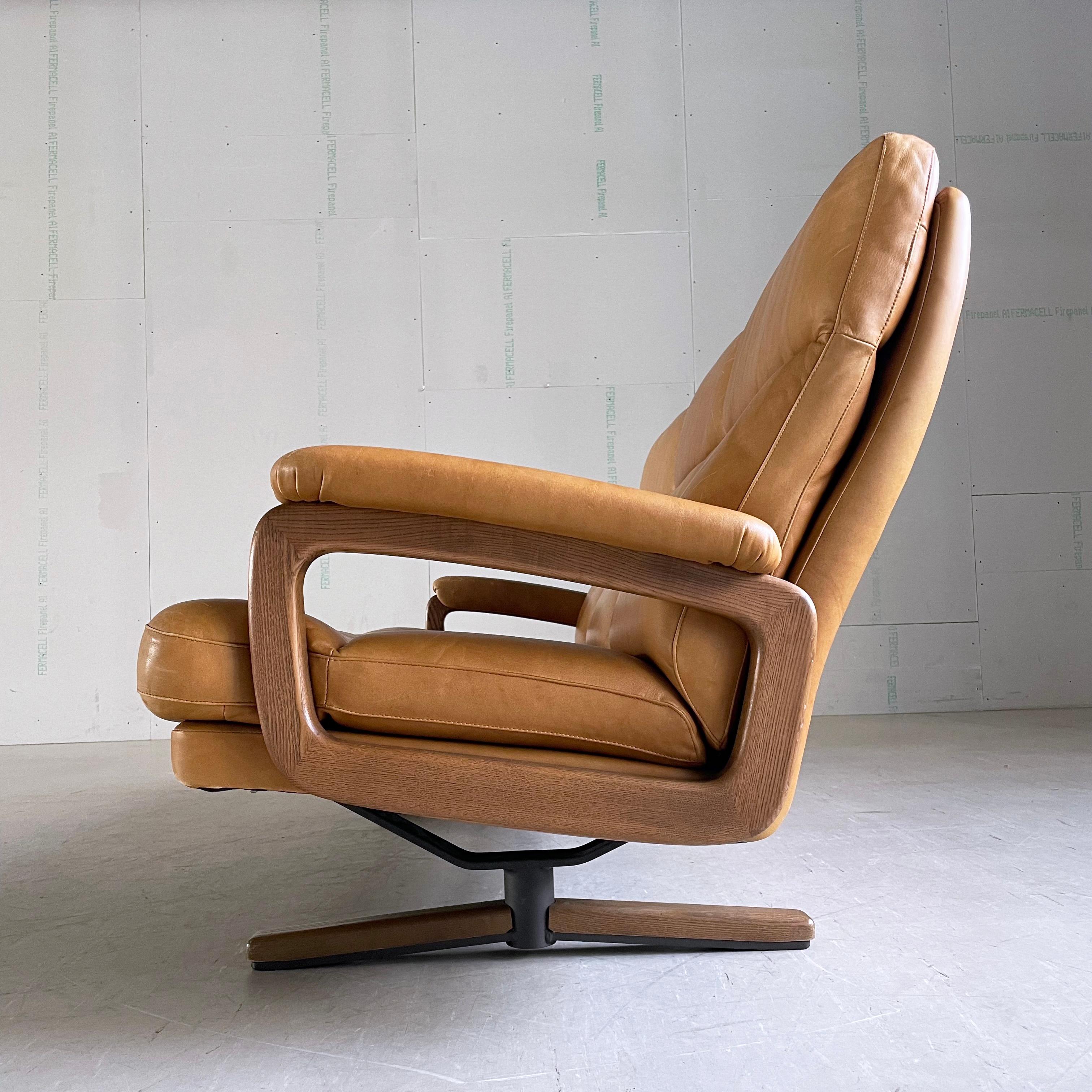 1960's André Vandenbeuck 3 Seater Leather Sofa - Strässle, Switzerland  13