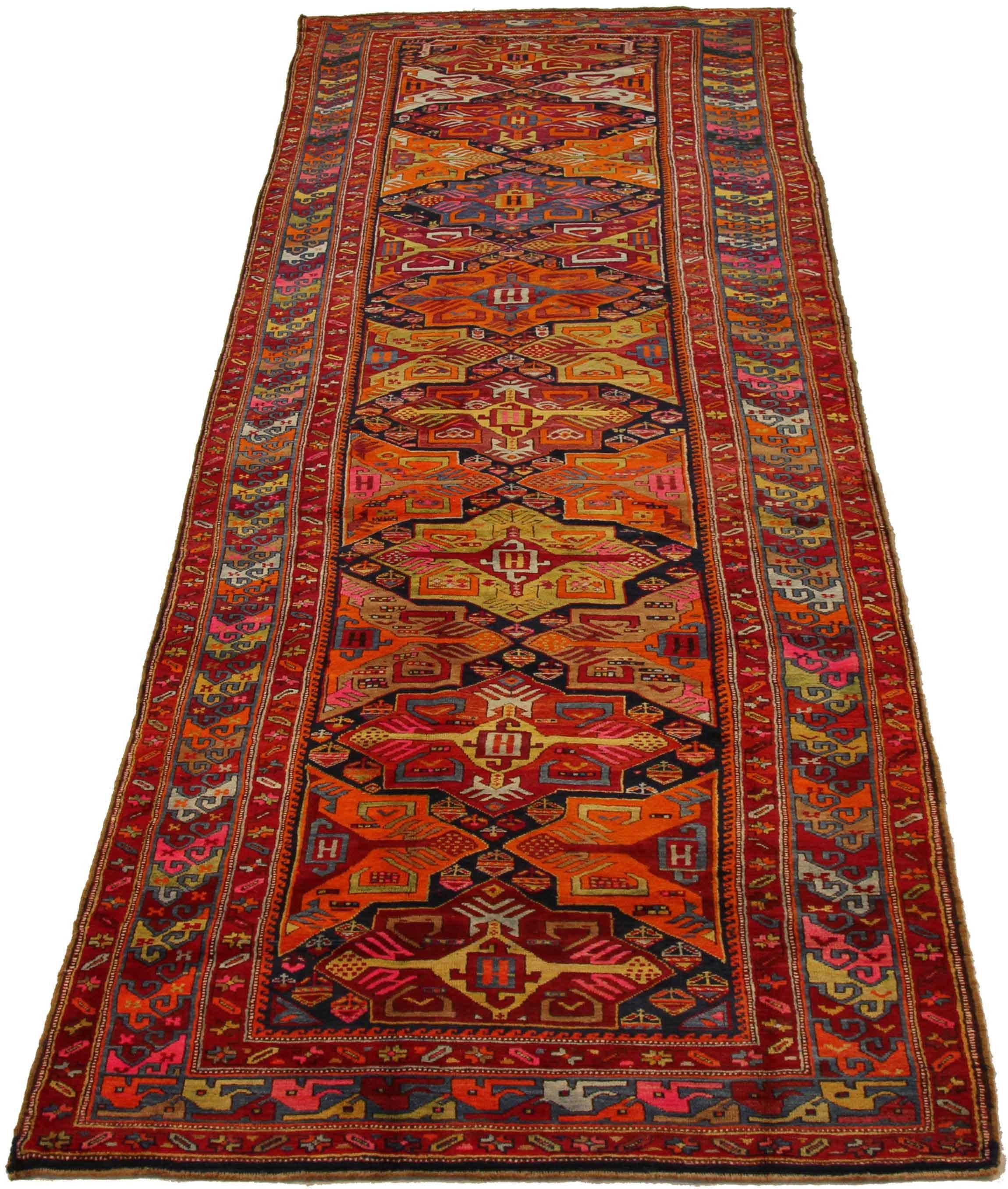 1960s Antique Persian Rug Azerbaijan Design With Pastel Colored Traditional Moti In Excellent Condition In Dallas, TX