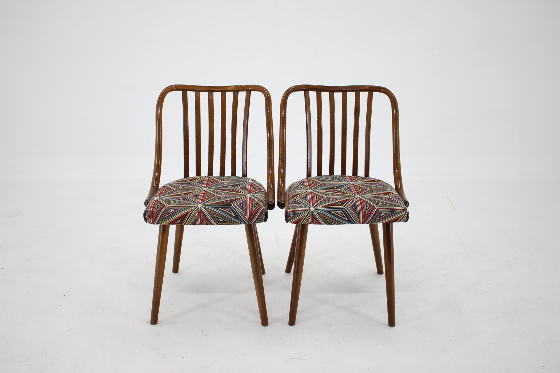 1960s Antonin Suman Beech Dining Chairs, Set of 4 In Good Condition In Praha, CZ