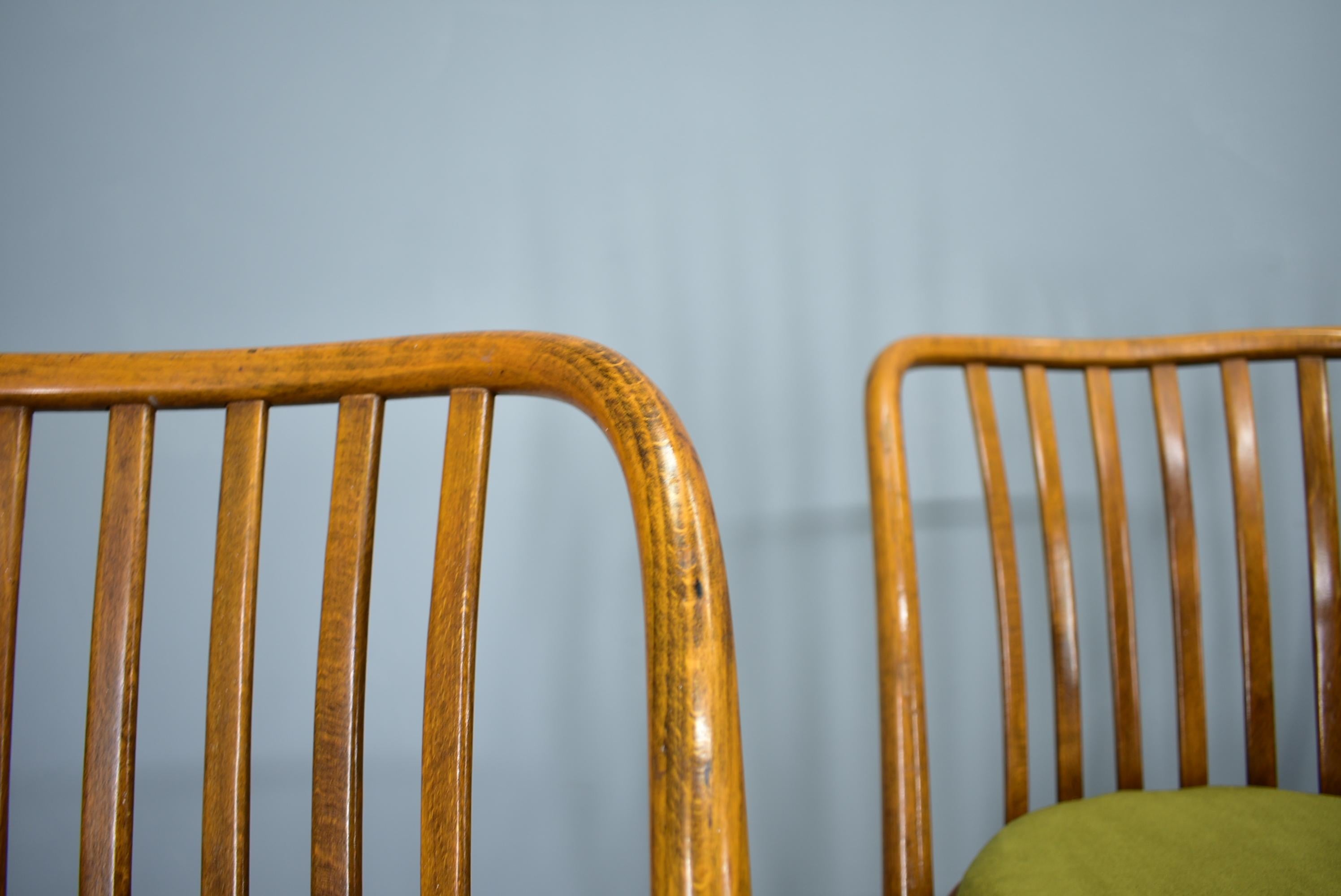 Juego de 4 sillas de comedor de haya Antonin Suman, años 60 en Bueno estado para la venta en Praha, CZ