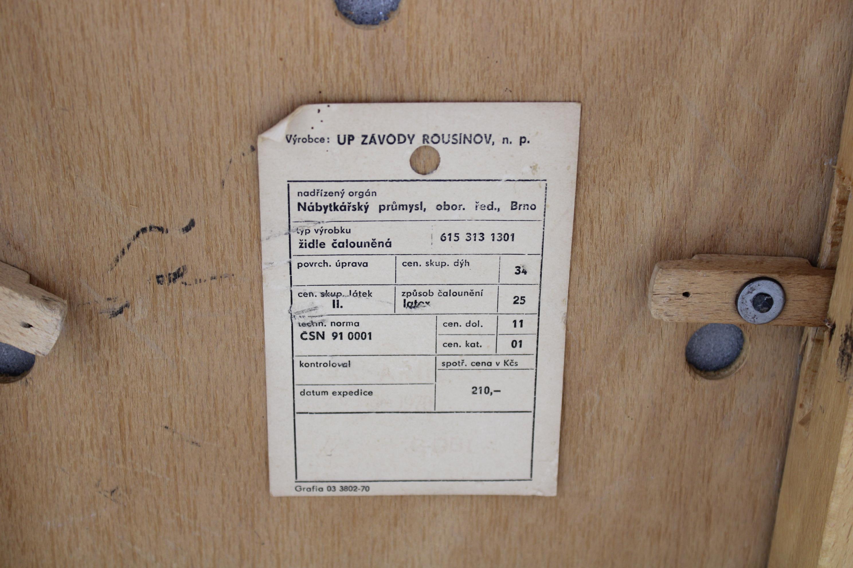 Antonin Suman, Satz von vier Esszimmerstühlen aus Buchenholz, Tschechoslowakei, 1960er Jahre im Angebot 11