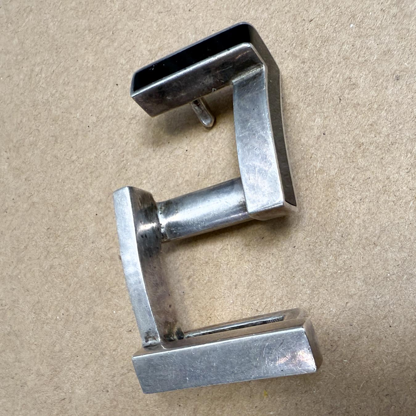 Mid-Century Modern 1960s Antoñio Pineda Styled Belt Buckle Silver and Onyx For Sale