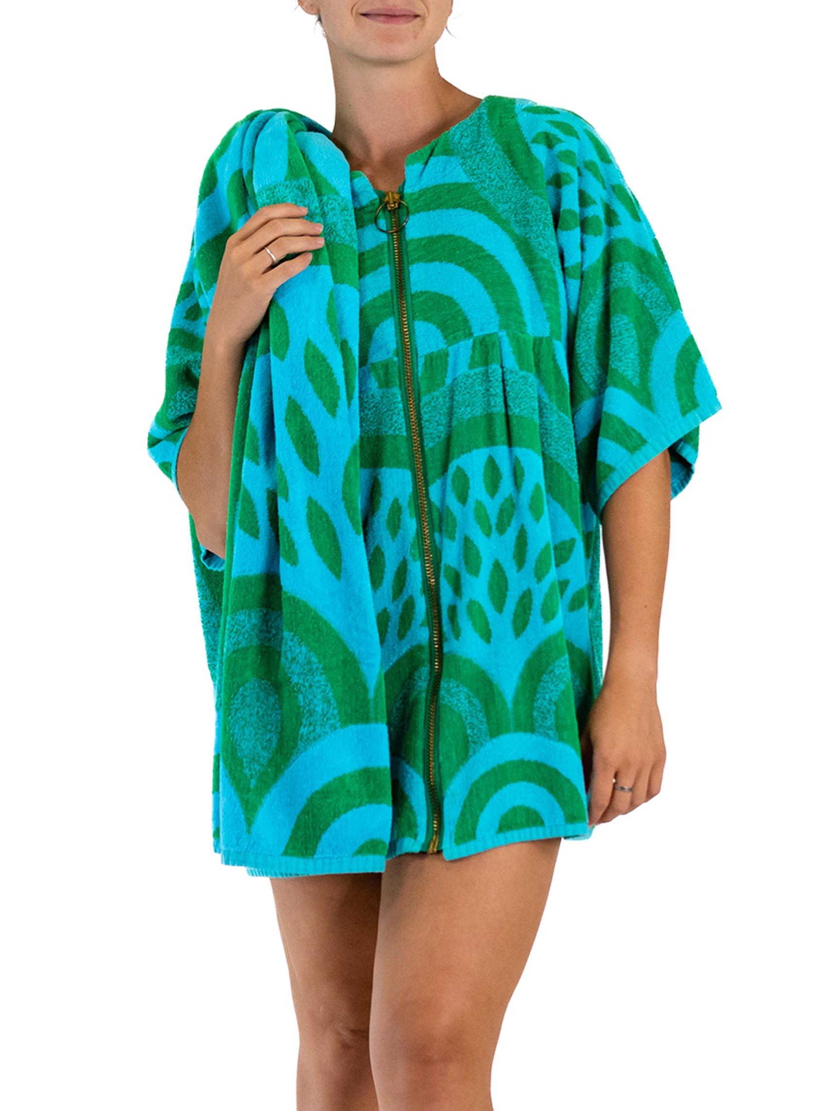 1960S Aqua Blue Cotton Terry Cloth Beach Duster With Towel For Sale 2