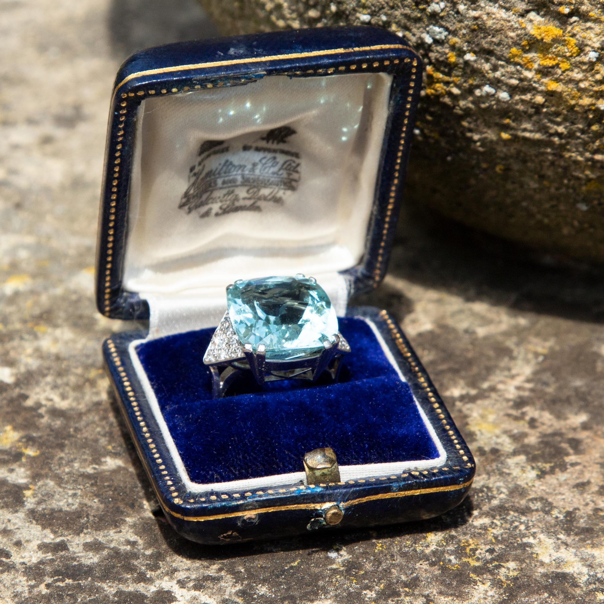 Women's or Men's 1960s Aquamarine and Diamond 18 Carat White Gold Ring
