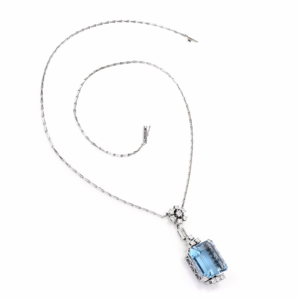 Women's 1960s Aquamarine Diamond 18 Karat Gold Pendant Necklace